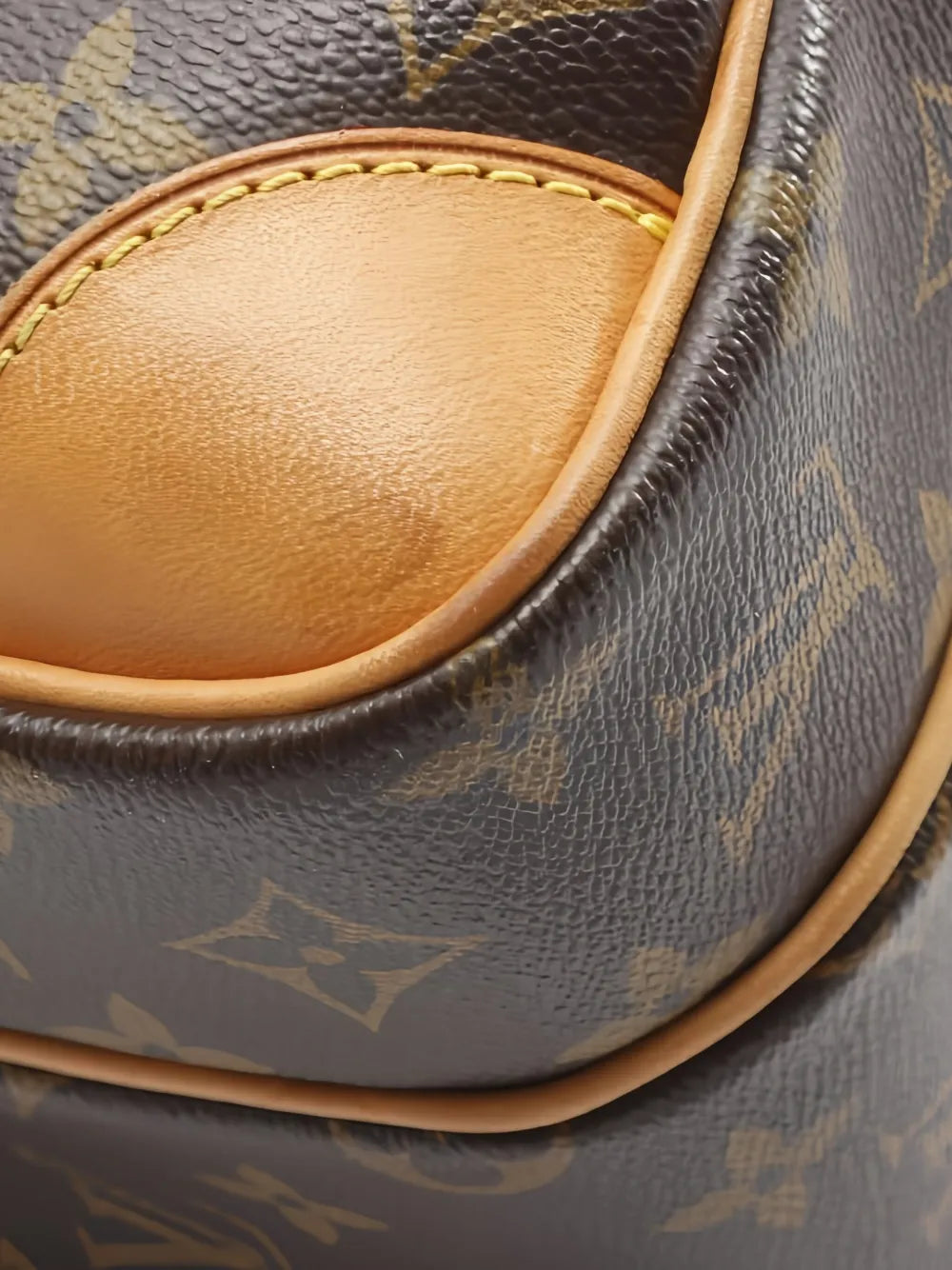 Louis Vuitton Pre Owned 2006 Nile Monogram Canvas Shoulder Bag — Same as shown — Size One Size — Detail View
