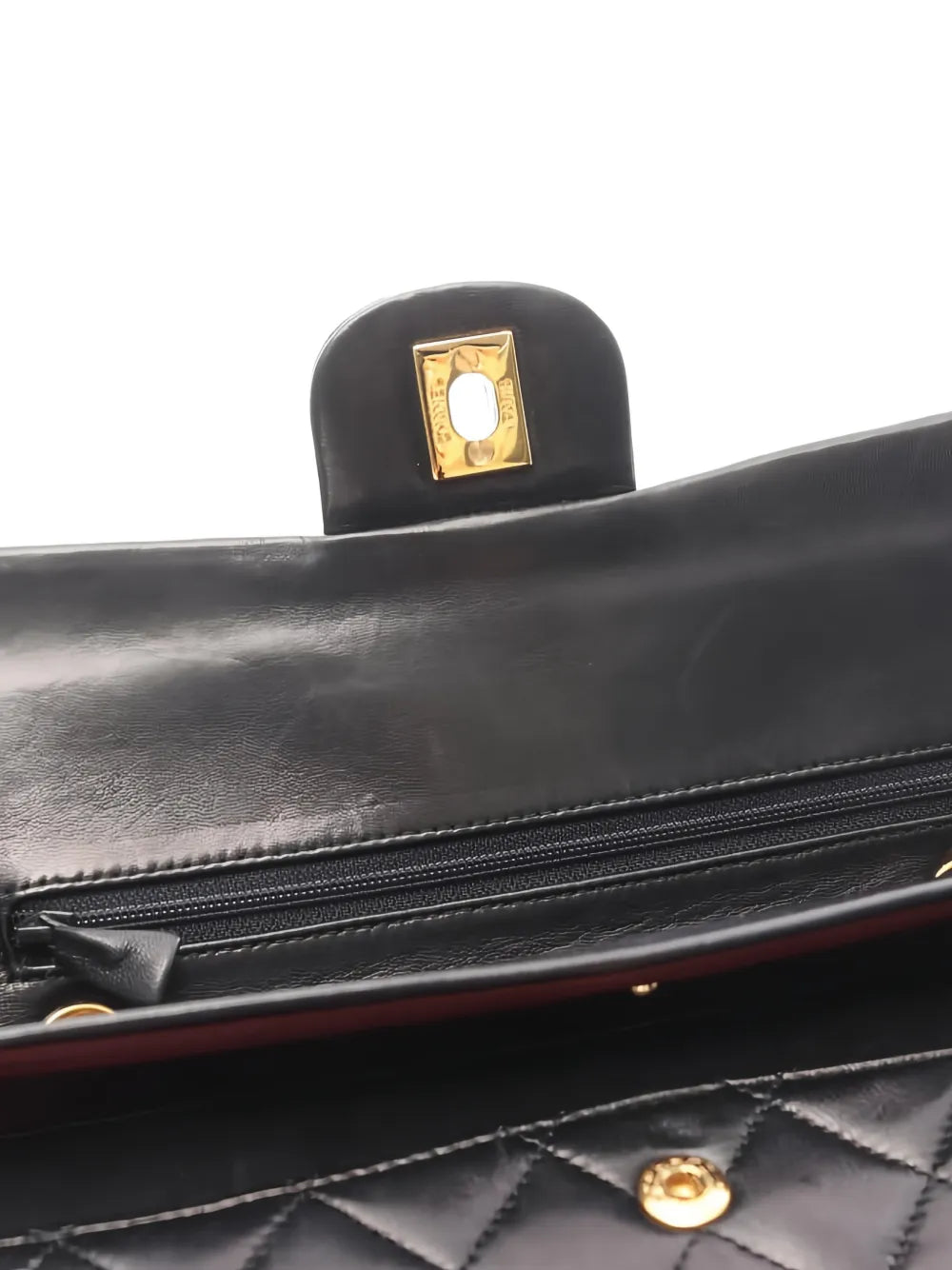 Chanel Pre Owned 1989 1991 Matelasse Chain Shoulder Bag — Same as shown — Size One Size — Detail View