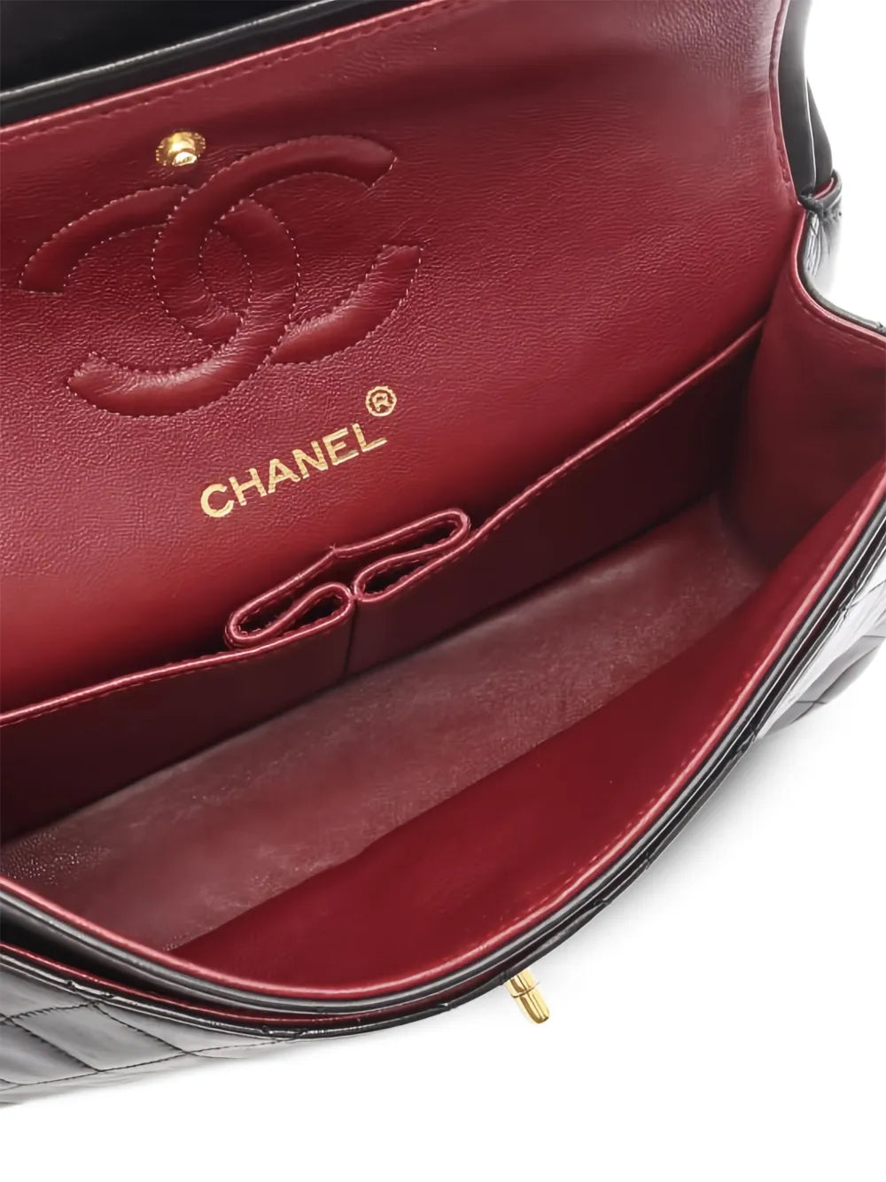 Chanel Pre Owned 1989 1991 Matelasse Chain Shoulder Bag — Same as shown — Size One Size — Back View