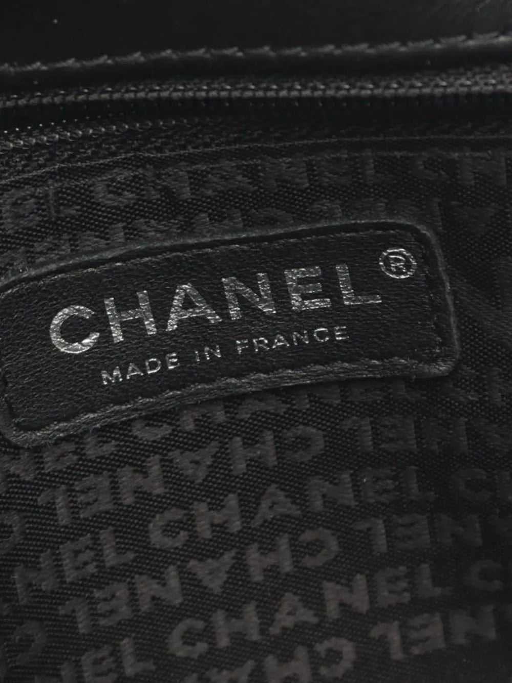 Chanel Pre Owned 2003 2004 Leather Shoulder Bag — Same as shown — Size One Size — Top View