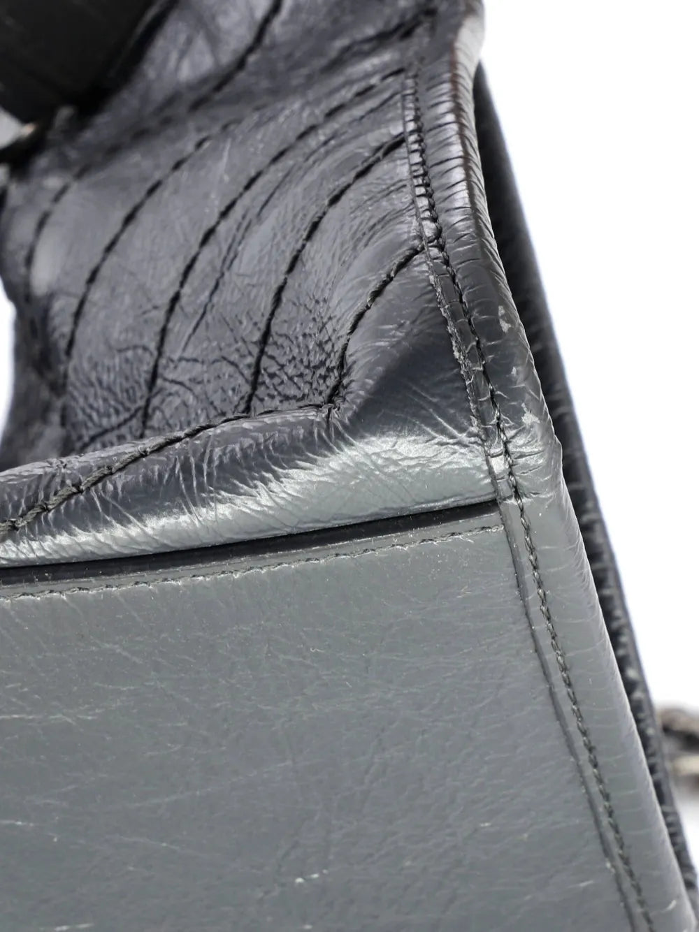 Saint Laurent Pre Owned Niki Shopping Tote Matelasse Chevron Leather Large Shoulder Bag — Same as shown — Size One Size — Detail View