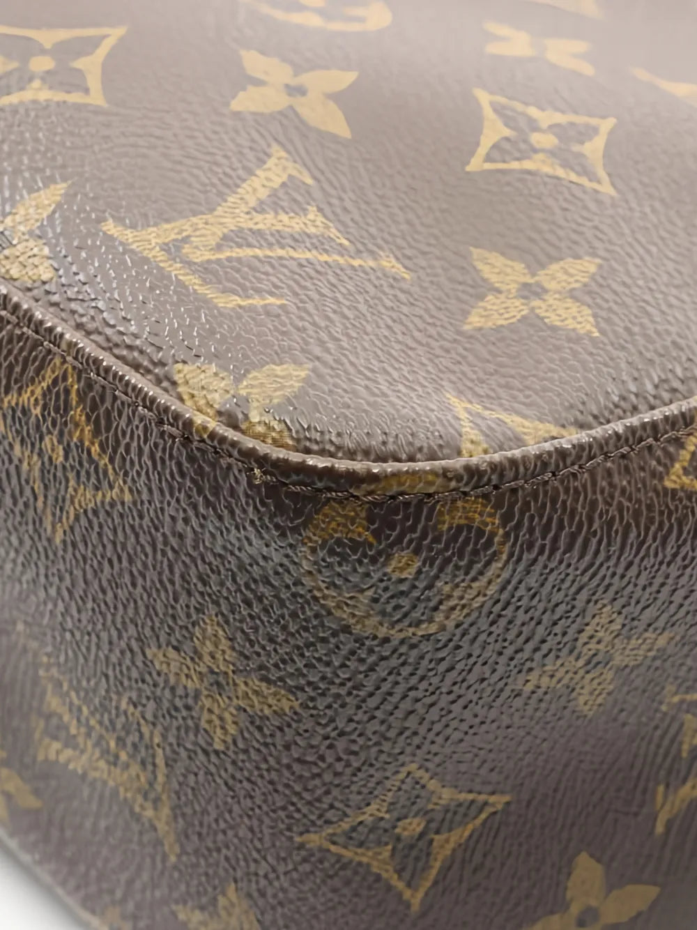 Louis Vuitton Pre Owned 2002 Mm Looping Monogram Shoulder Bag — Same as shown — Size One Size — Top View