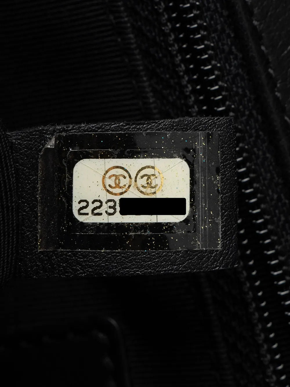 Chanel Pre Owned 2016 2017 Medium Boy Shoulder Bag — Same as shown — Size One Size — Detail View