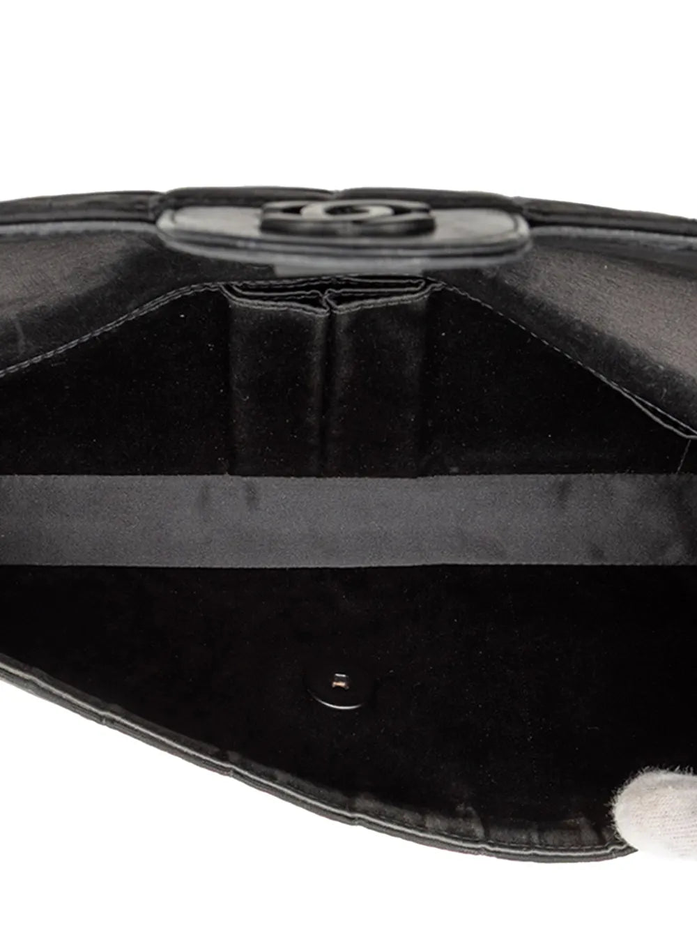 Chanel Pre Owned 2000 2002 New Travel Line Nylon East West Flap Shoulder Bag — Same as shown — Size One Size — Detail View