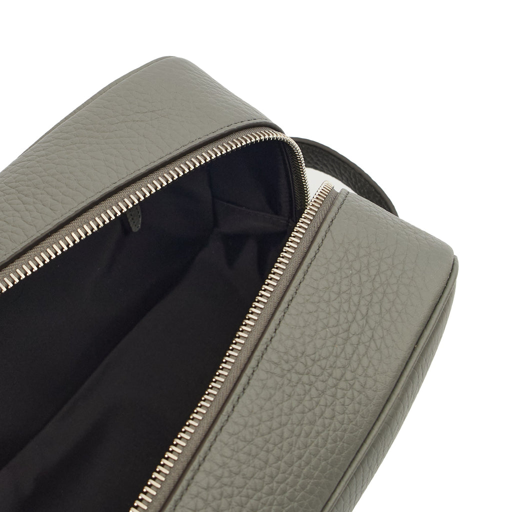 Mulberry Cosmetic Bag Wash Case in Grey, Leather — Detail View
