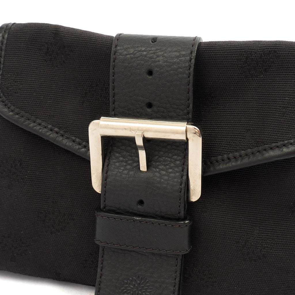 Mulberry Shoulder Bag Vintage Shoulder Bag in Black, Fabric — Lifestyle View
