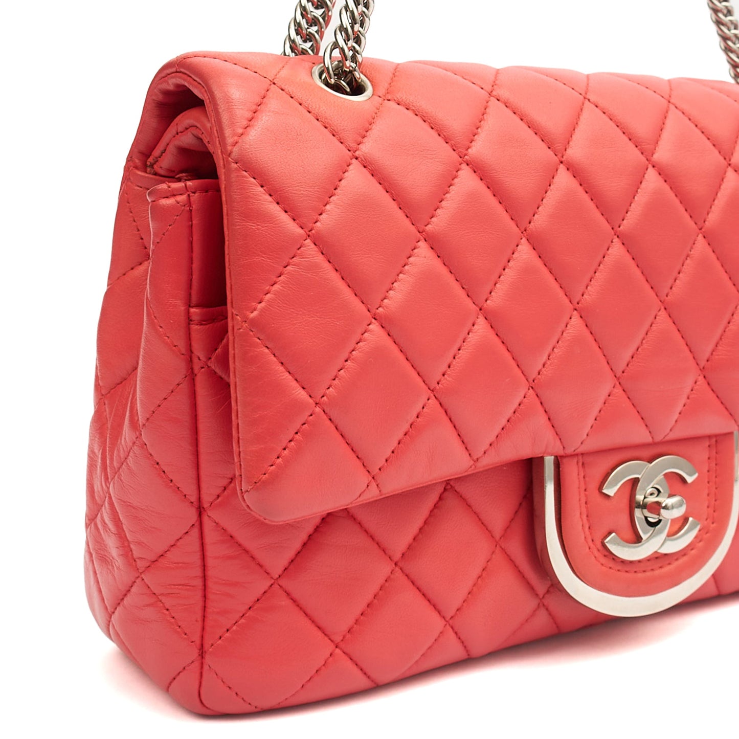 Chanel Shoulder Bag Flap Bag in Red, Leather — Alternate View 10