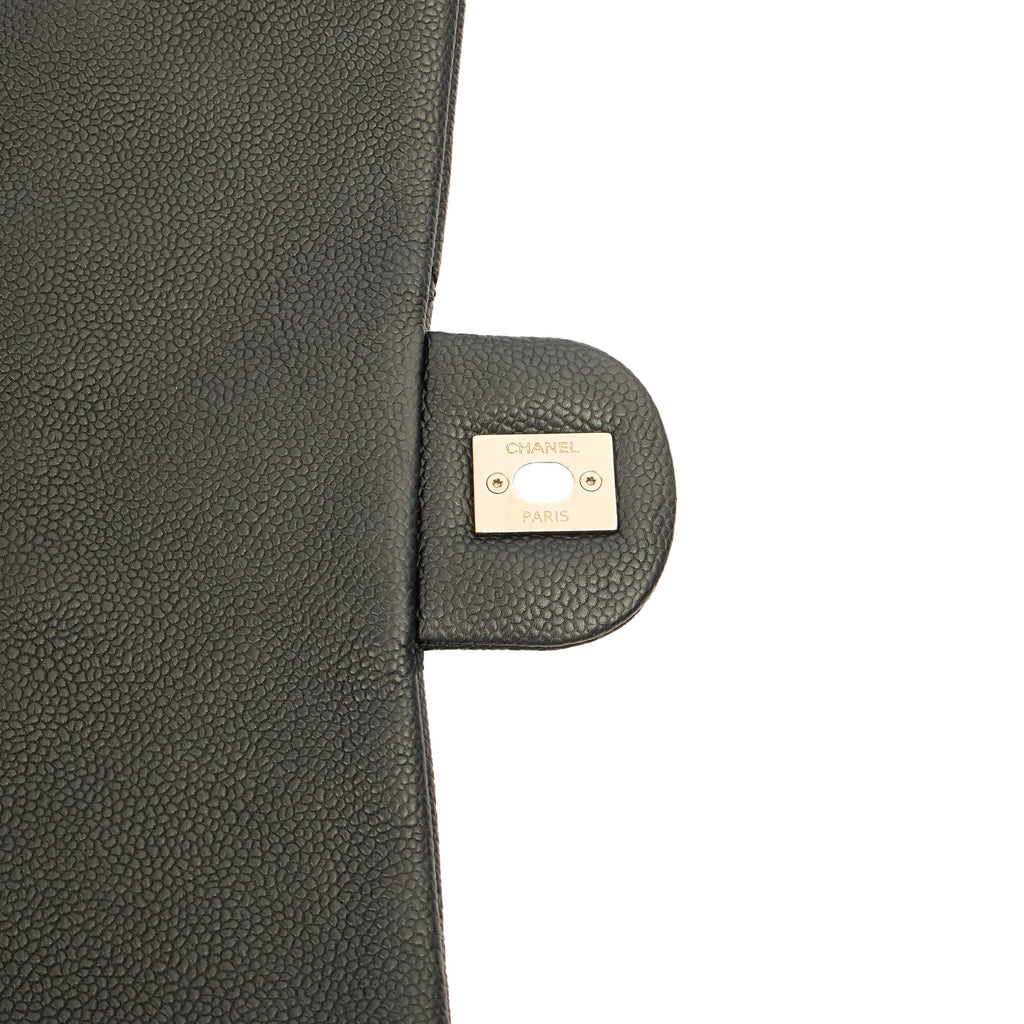 Chanel Shoulder Bag Flap Bag in Black, Caviar Leather — Alternate View 8