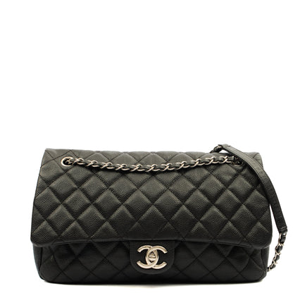 Chanel Shoulder Bag Flap Bag in Black, Caviar Leather — Front View