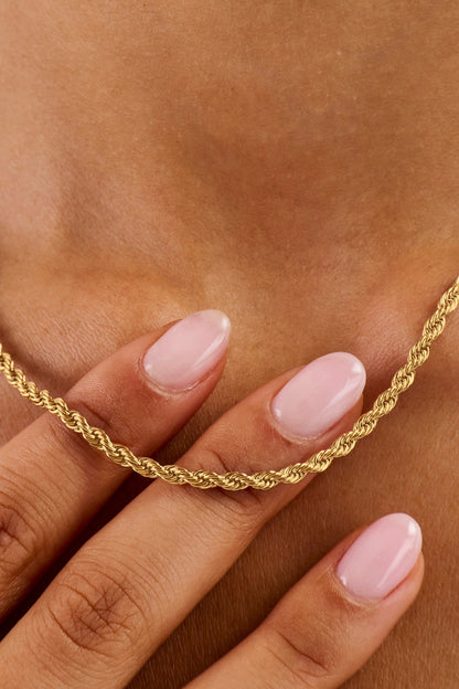 Cernucci 3mm Rope Chain - Gold — 16" — Side View
