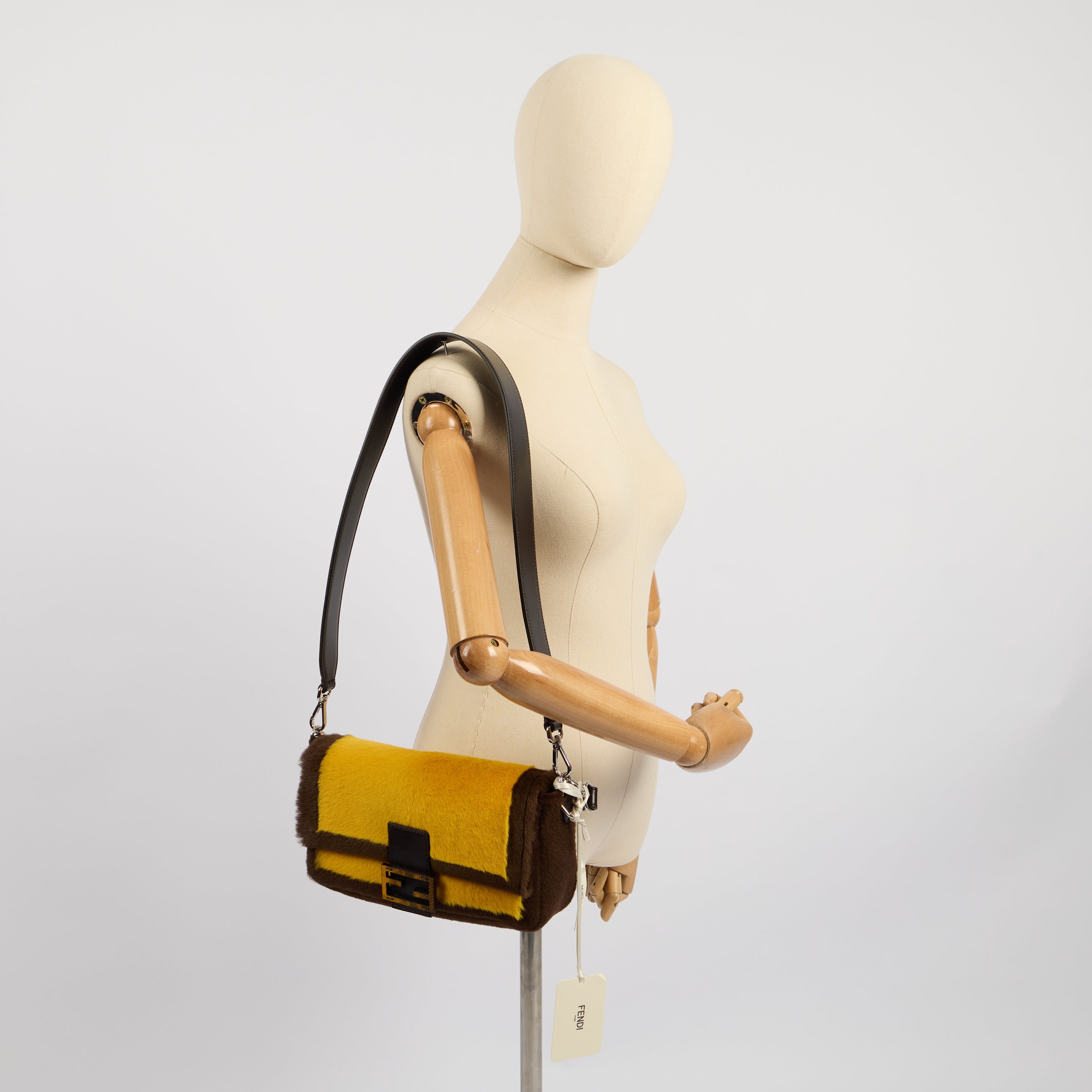 Fendi Shoulder Bag Baguette in Yellow, Fur — Side View