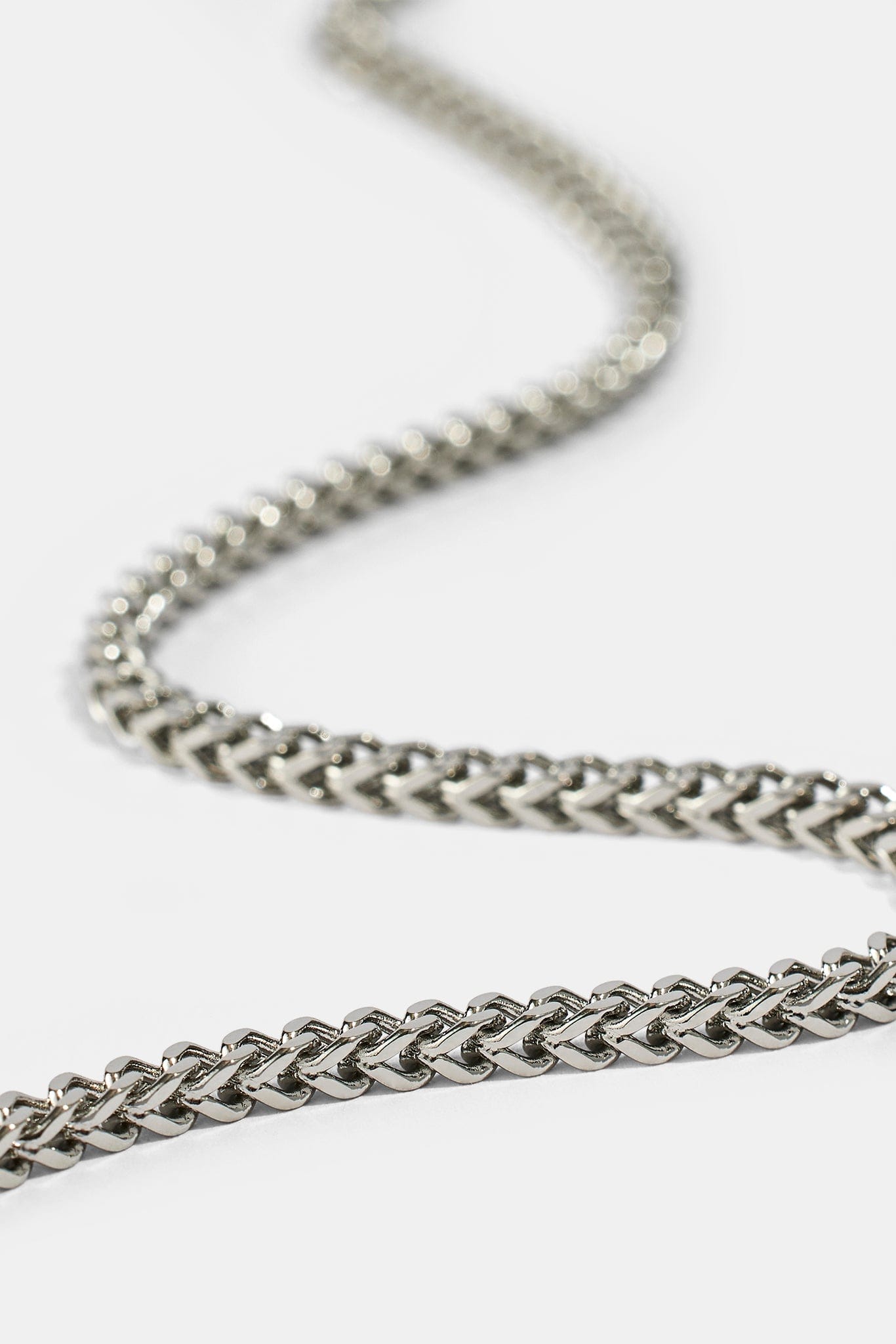 Cernucci Franco Chain - 3mm - White — 16" — Back View