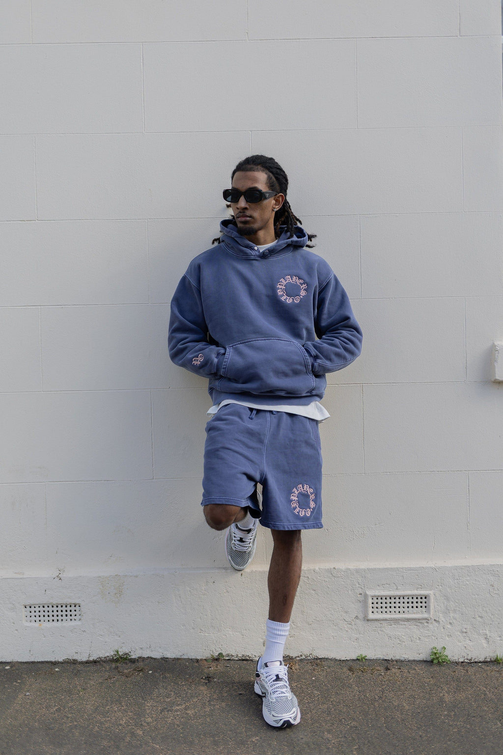 PLAYERS ONLY WASHED NAVY EMBROIDERED SHORTS — Small — Back View