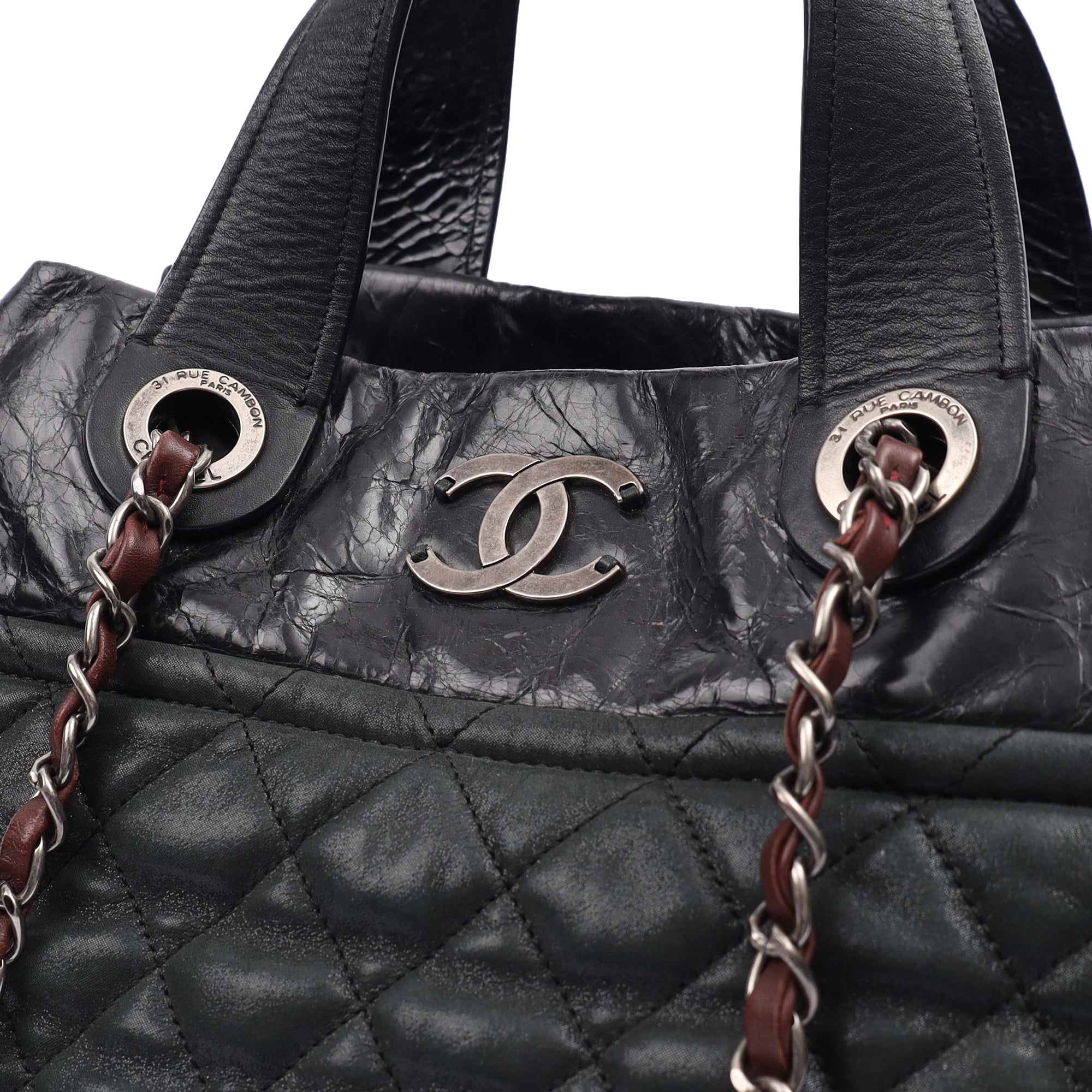 Chanel Shoulder Bag Bubble Tote in Green, Nubuck — Lifestyle View