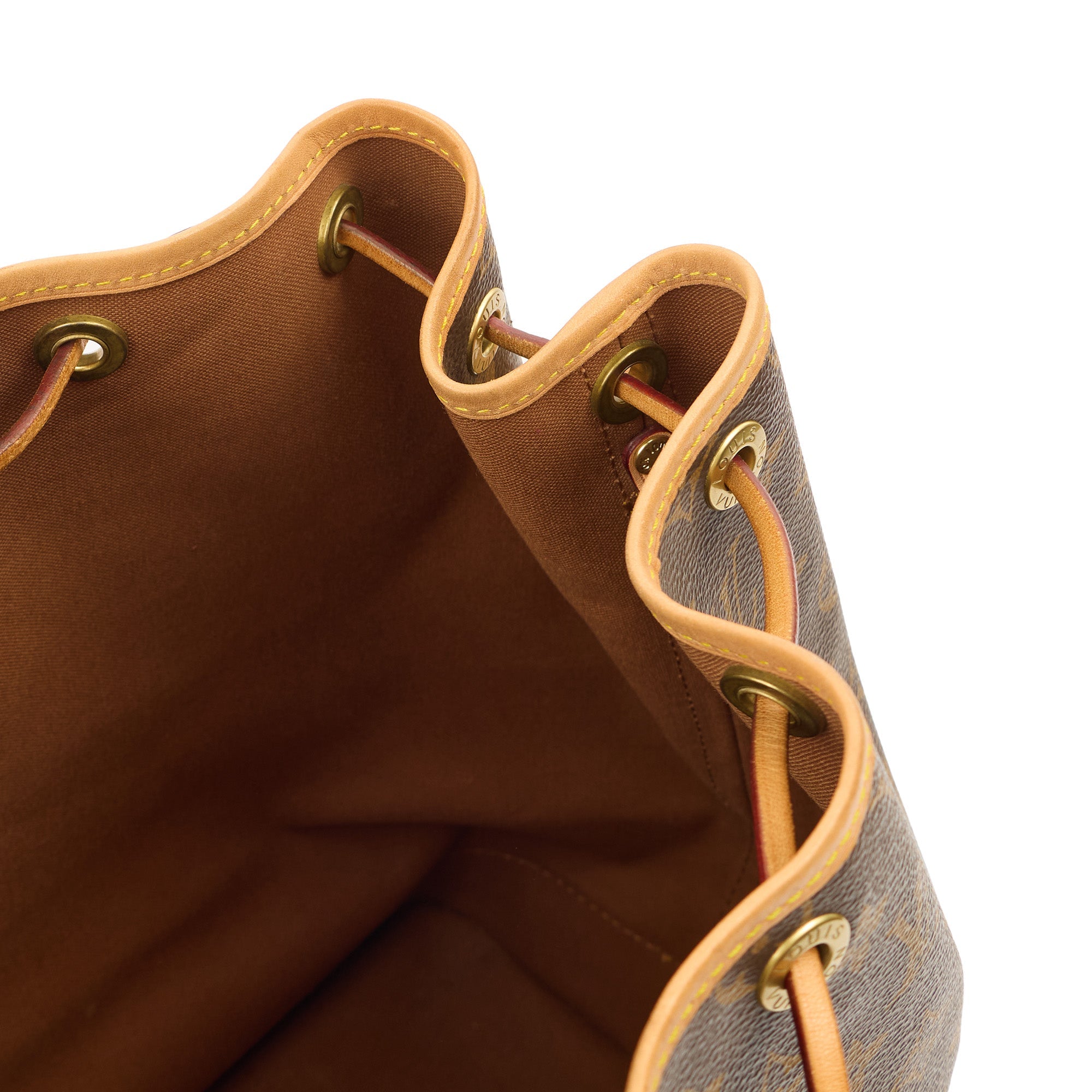 Louis Vuitton Bucket Bag Noe in Monogram, Canvas — Alternate View 17