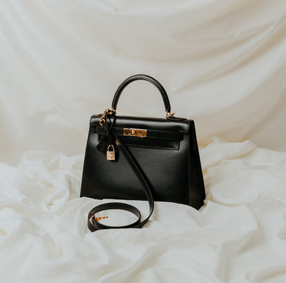 Hermes Kelly 32 in Black, Box Calf Leather — Side View