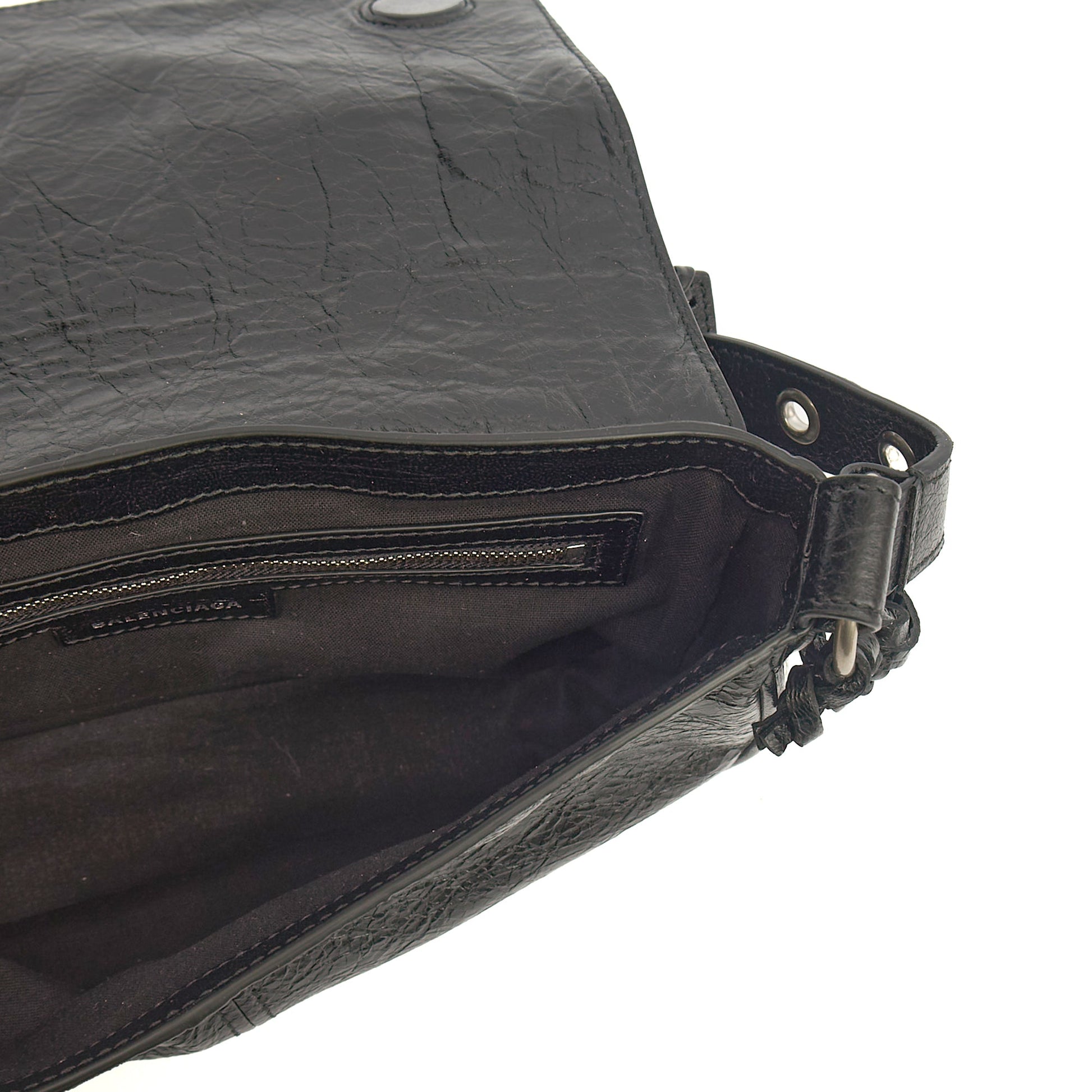 Balenciaga Cross Body Le Cagole S in Black, Veau (Calfskin) — Alternate View 14