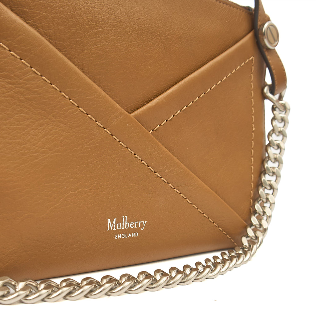 Mulberry Shoulder Bag M Zipped Pouch in Brown, Leather — Lifestyle View