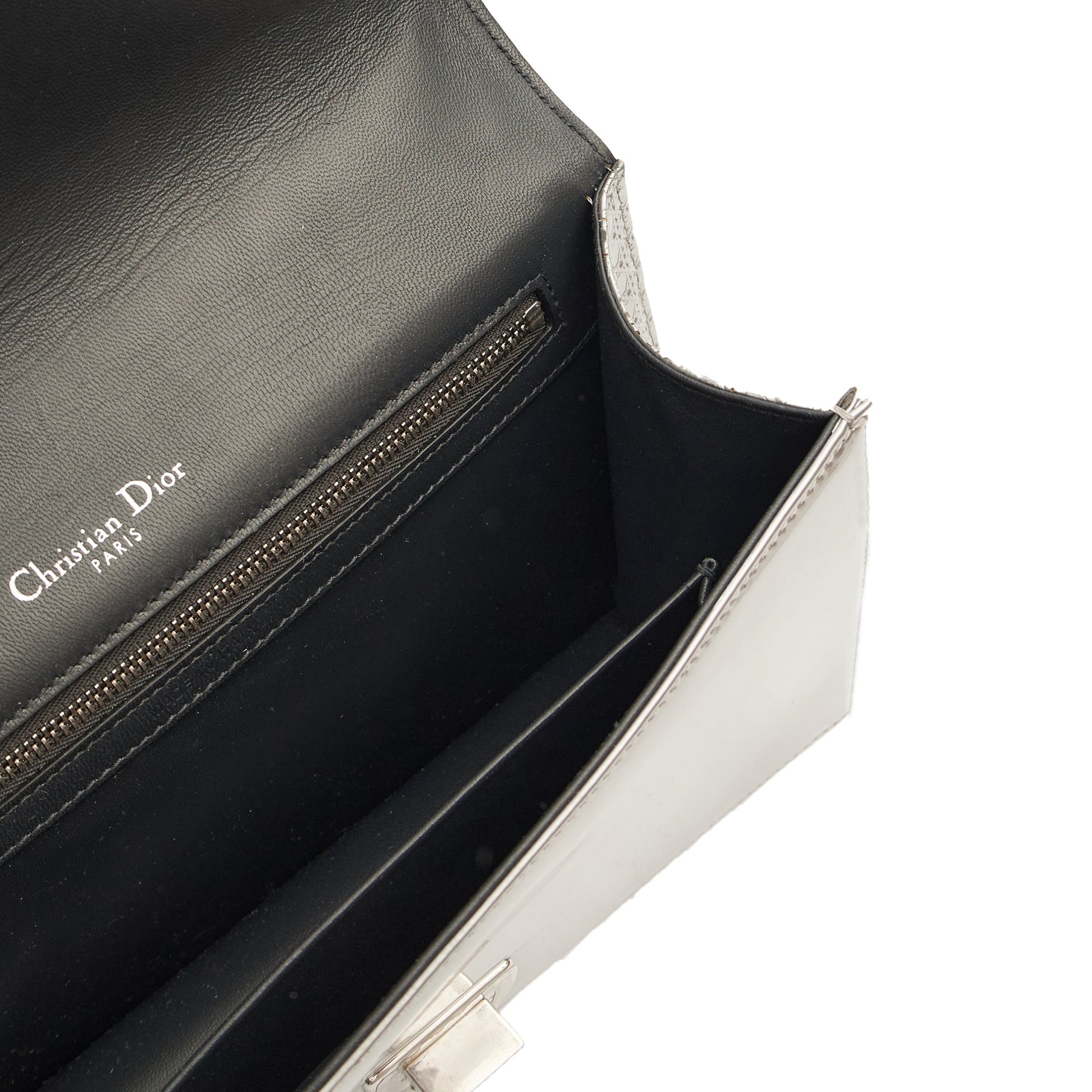 Christian Dior Shoulder Bag Diorama - Medium, Patent Leather — Detail View