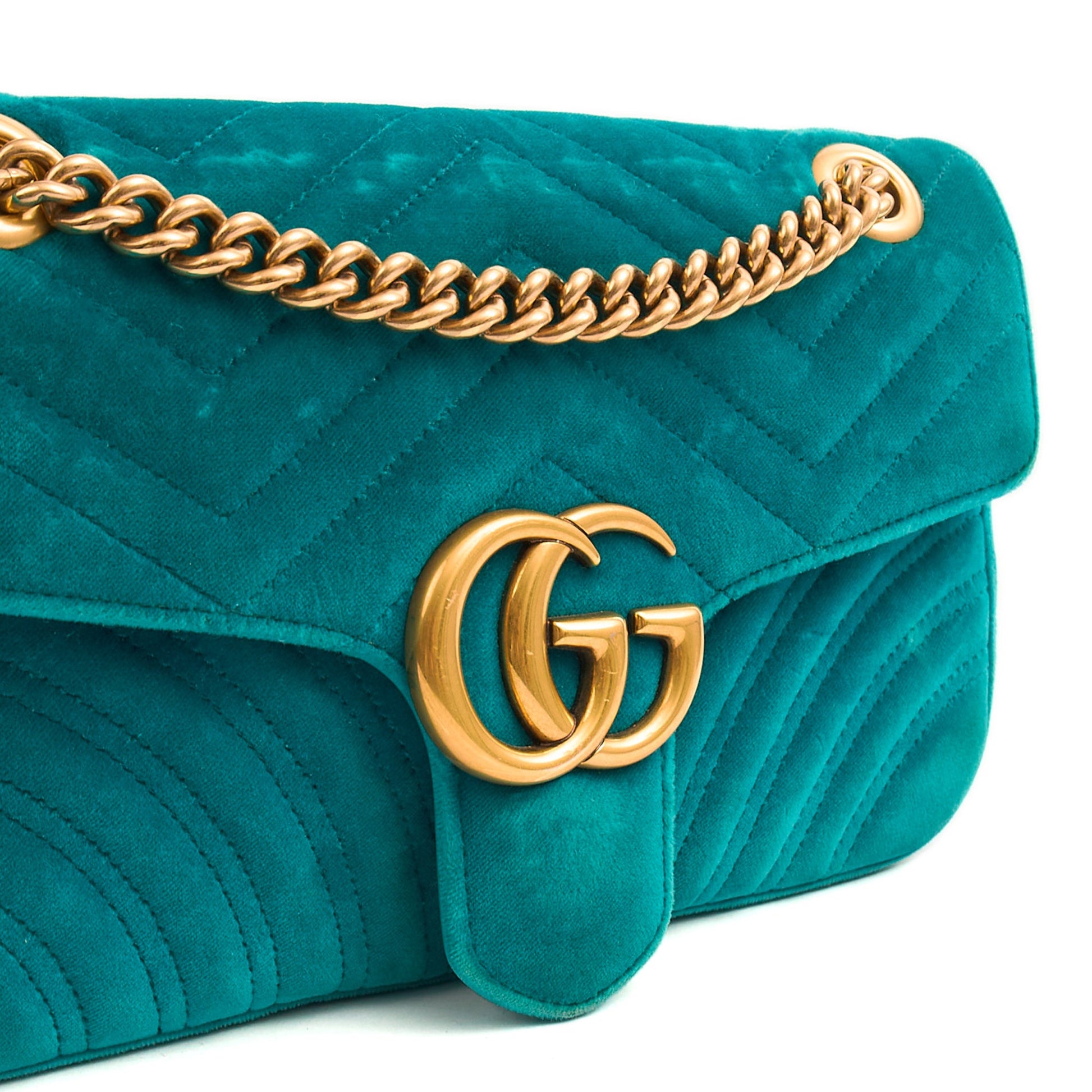 Gucci Shoulder Bag Marmont Shoulder Flap Bag - Medium in Green, Velvet — Side View