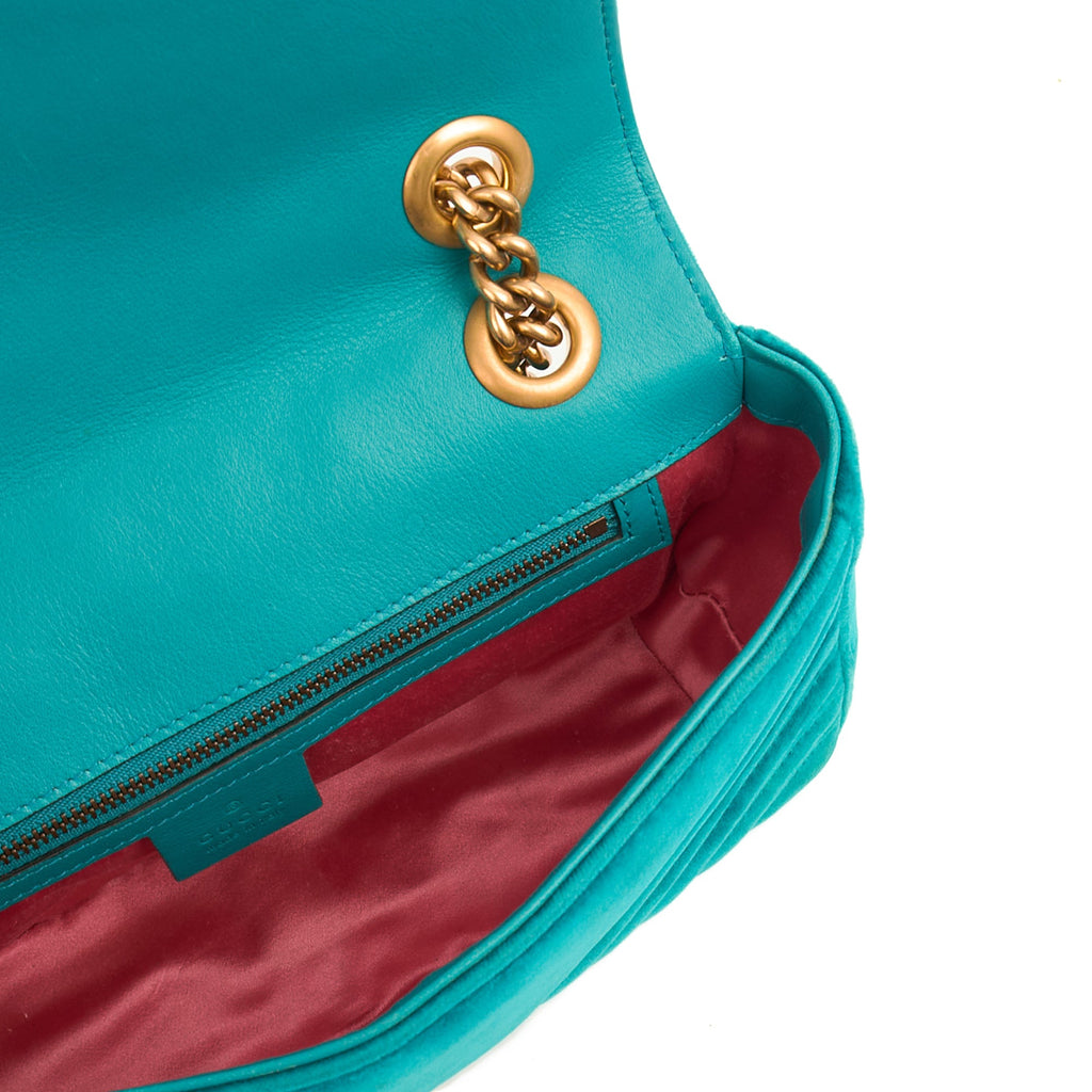 Gucci Shoulder Bag Marmont Shoulder Flap Bag - Medium in Green, Velvet — Back View
