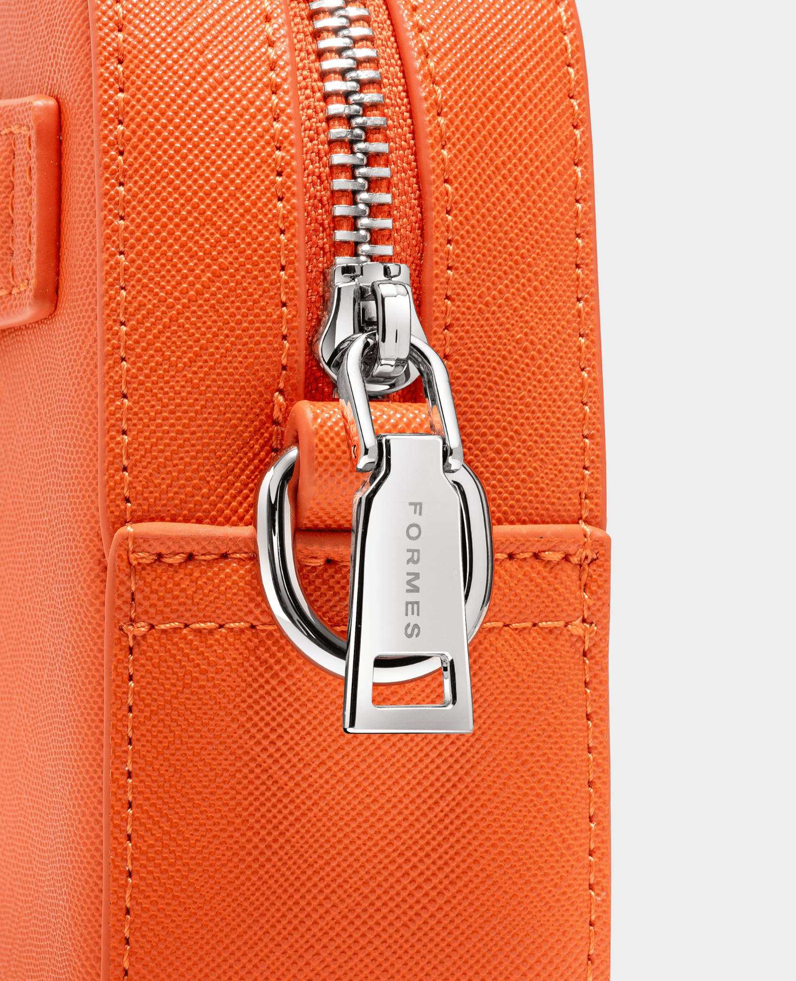 Formes Mini Adapt Magna — Detail View
