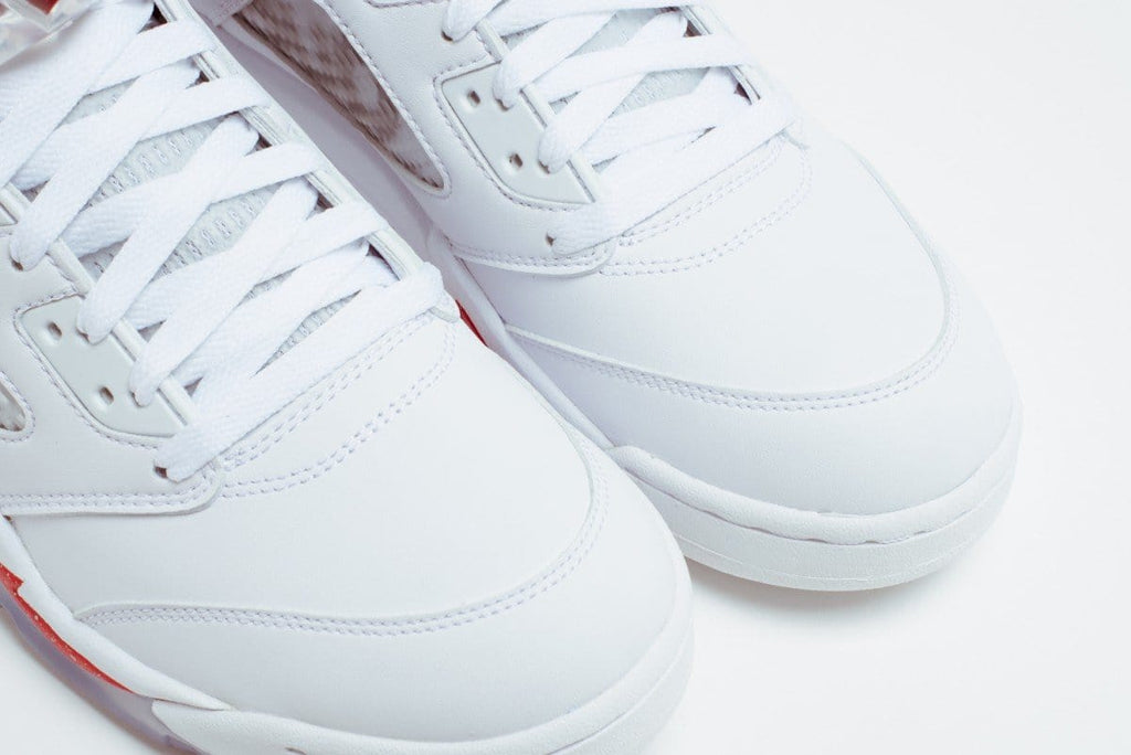 AIR JORDAN 5 RETRO SUPREME "SUPREME" WHITE — UK 3 | EU 35.5 | US 3.5 — Top View