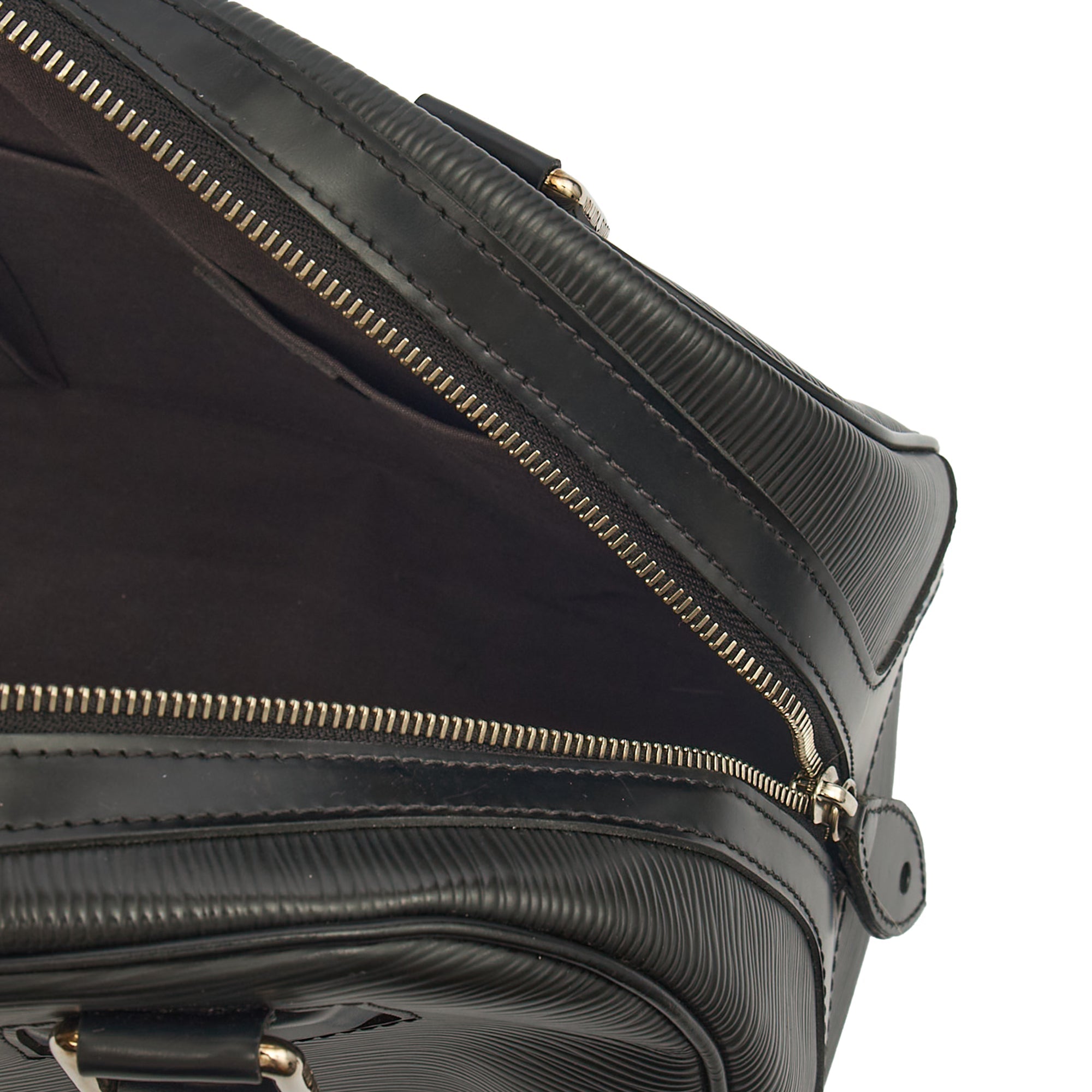 Louis Vuitton Tote Montaigne MM in Black, Epi Leather — Detail View