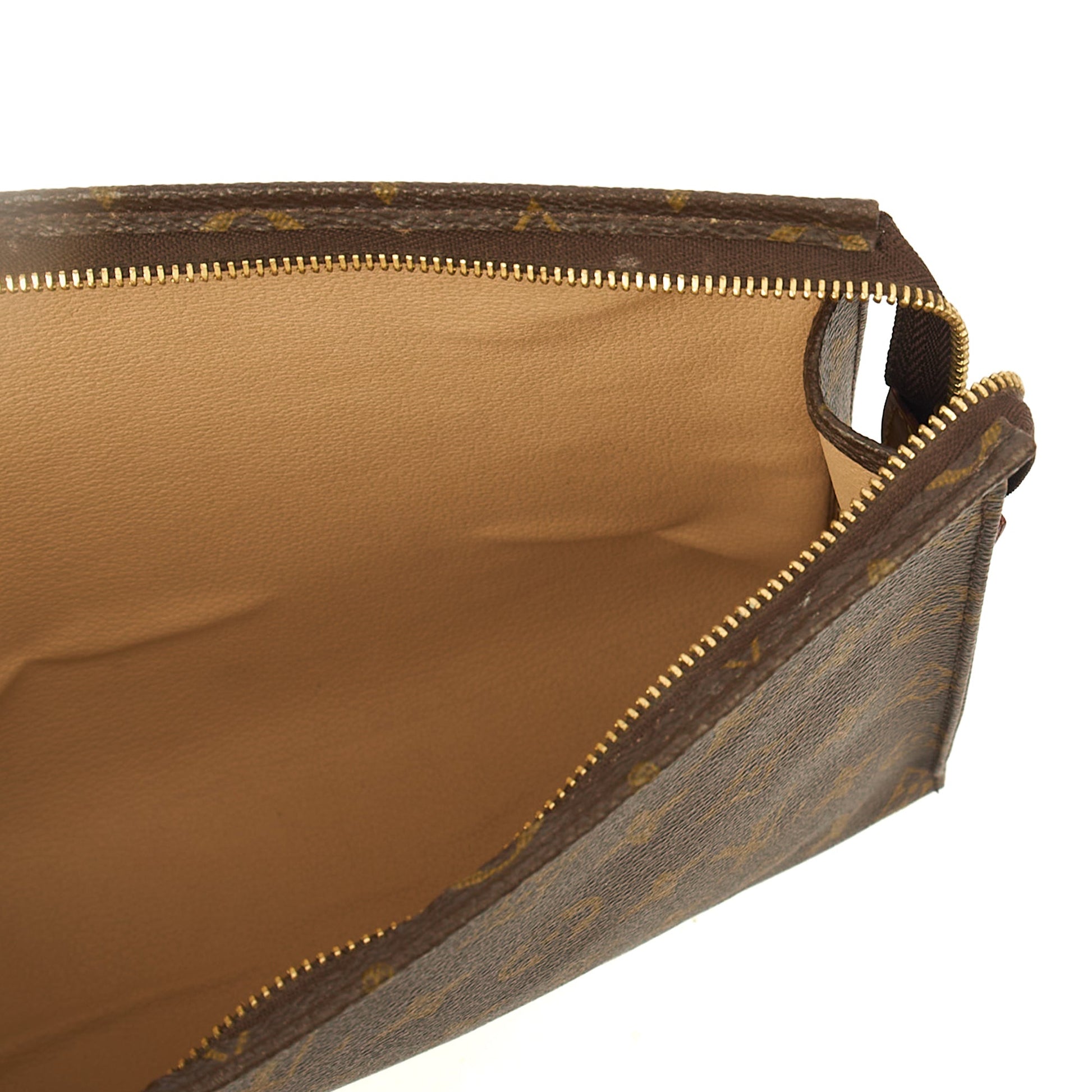 Louis Vuitton Clutch Toiletry Pouch 26  in Monogram, Canvas — Detail View