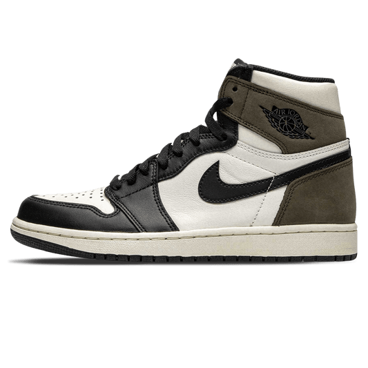 Air Jordan 1 Retro High OG 'Dark Mocha' — UK 3 | EU 35.5 | US 3.5 — Front View