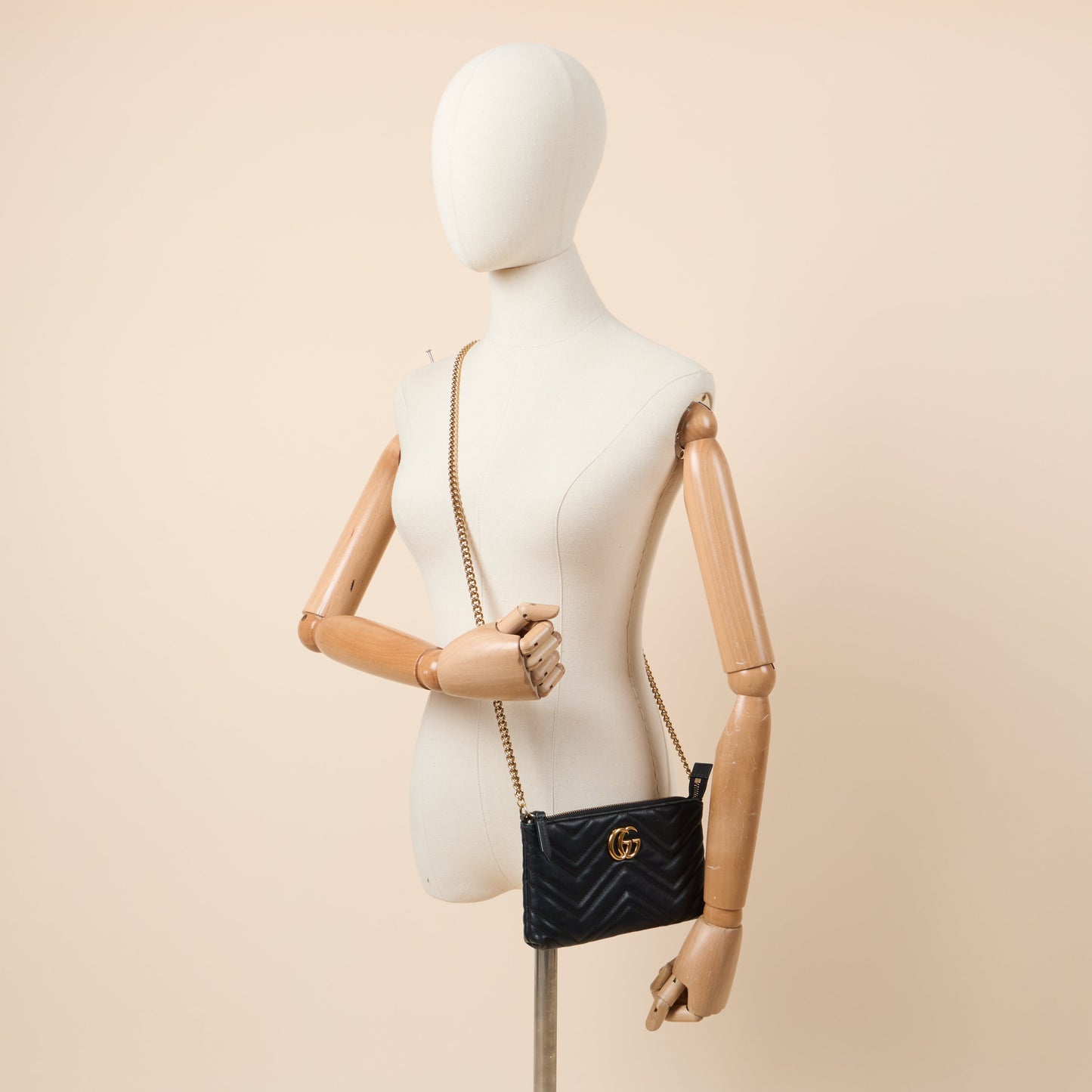 Gucci Cross Body Marmont Mini Chain Bag in Black, Leather — Side View