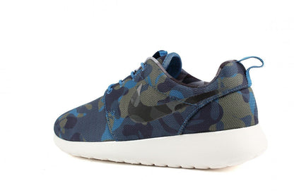 NIKE WMNS ROSHE ONE PRINT — UK 2.5 | EU 35.5 | US 5 — Detail View