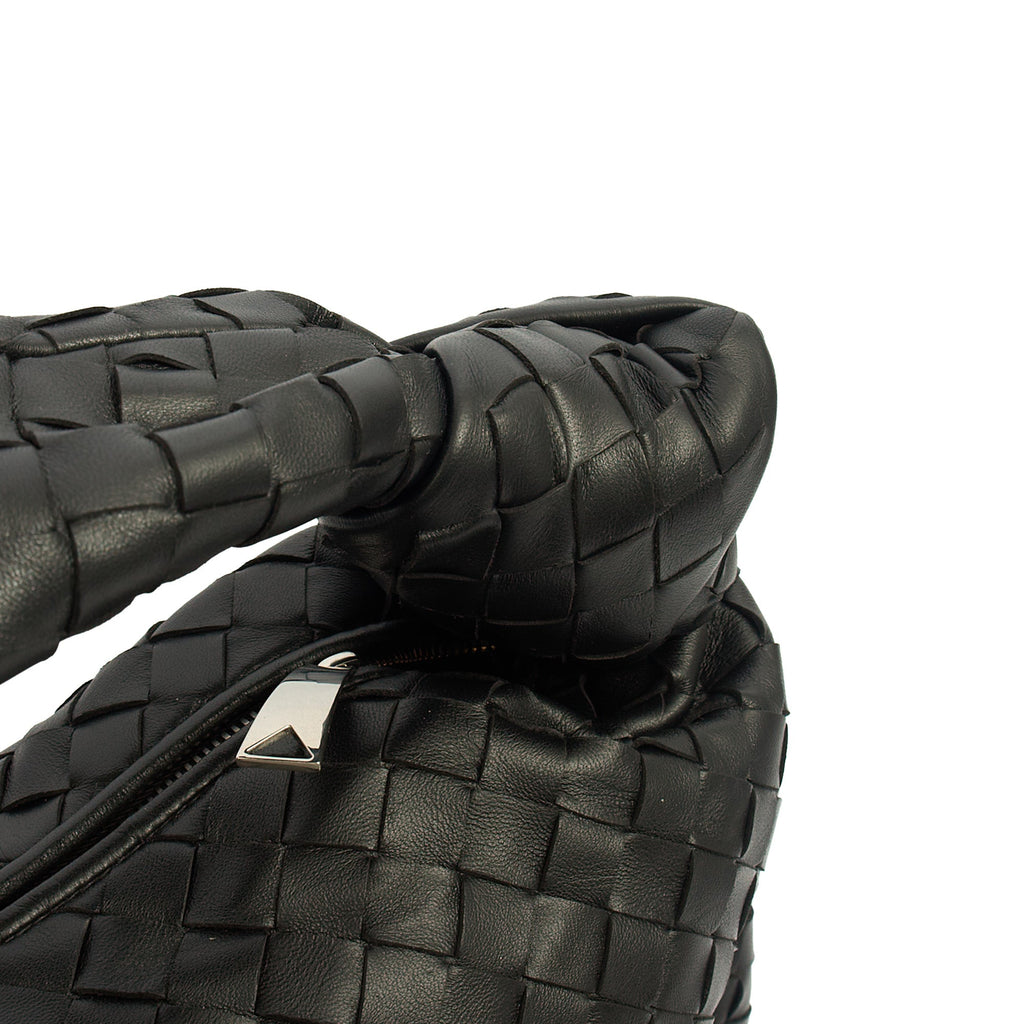 Bottega Veneta Shoulder Bag Jodie - Teen in Black, Intrecciato Nappa — Lifestyle View