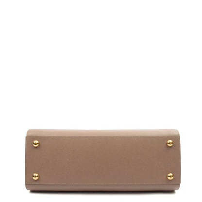 Burberry Tote Banwell Tote in Pink, Leather — Detail View
