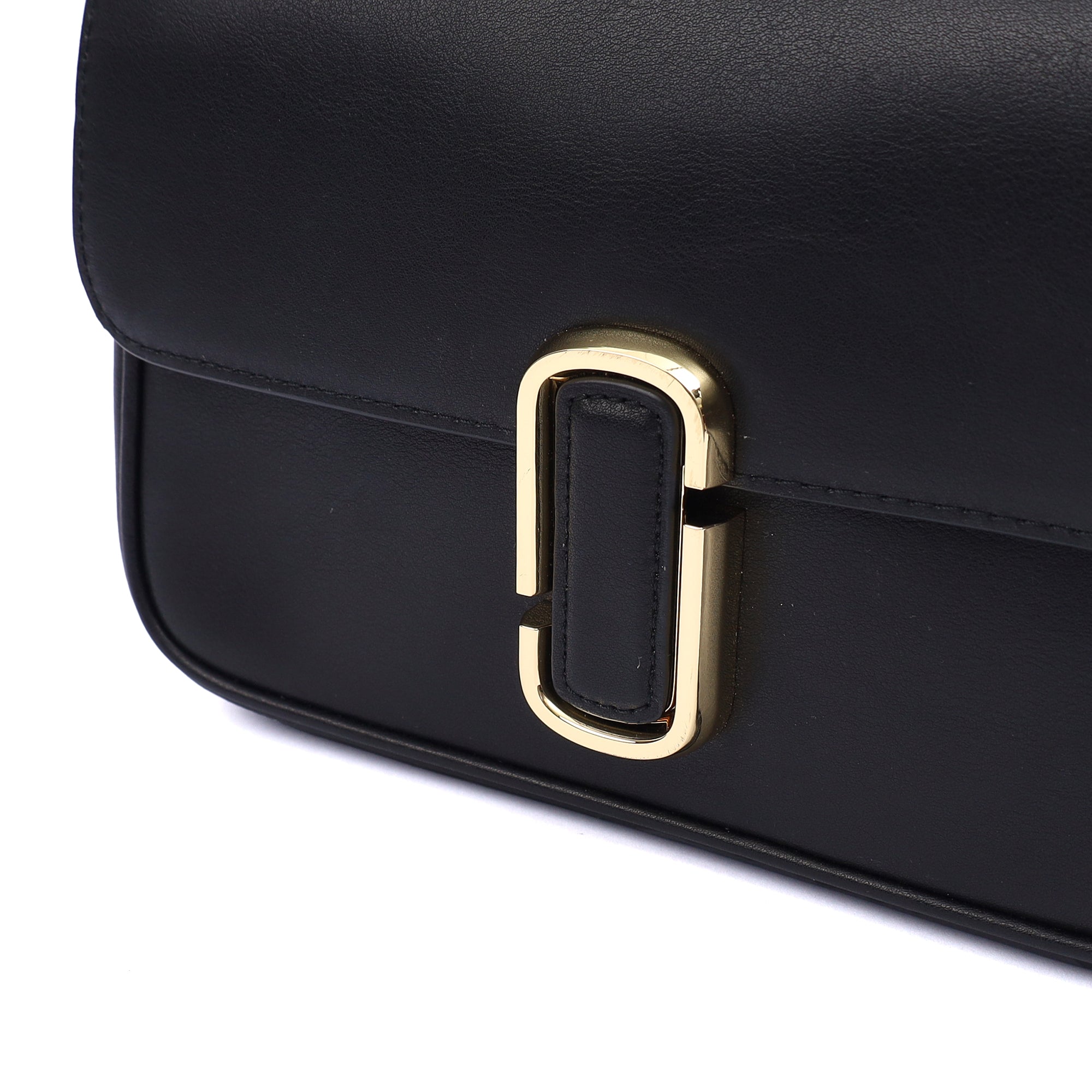 Marc Jacobs Shoulder Bag The J Shoulder Bag in Black, Leather — Lifestyle View