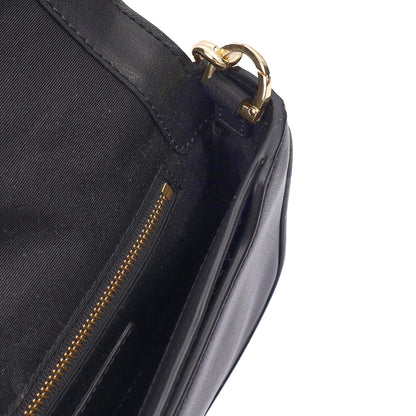 Marc Jacobs Shoulder Bag The J Shoulder Bag in Black, Leather — Alternate View 14