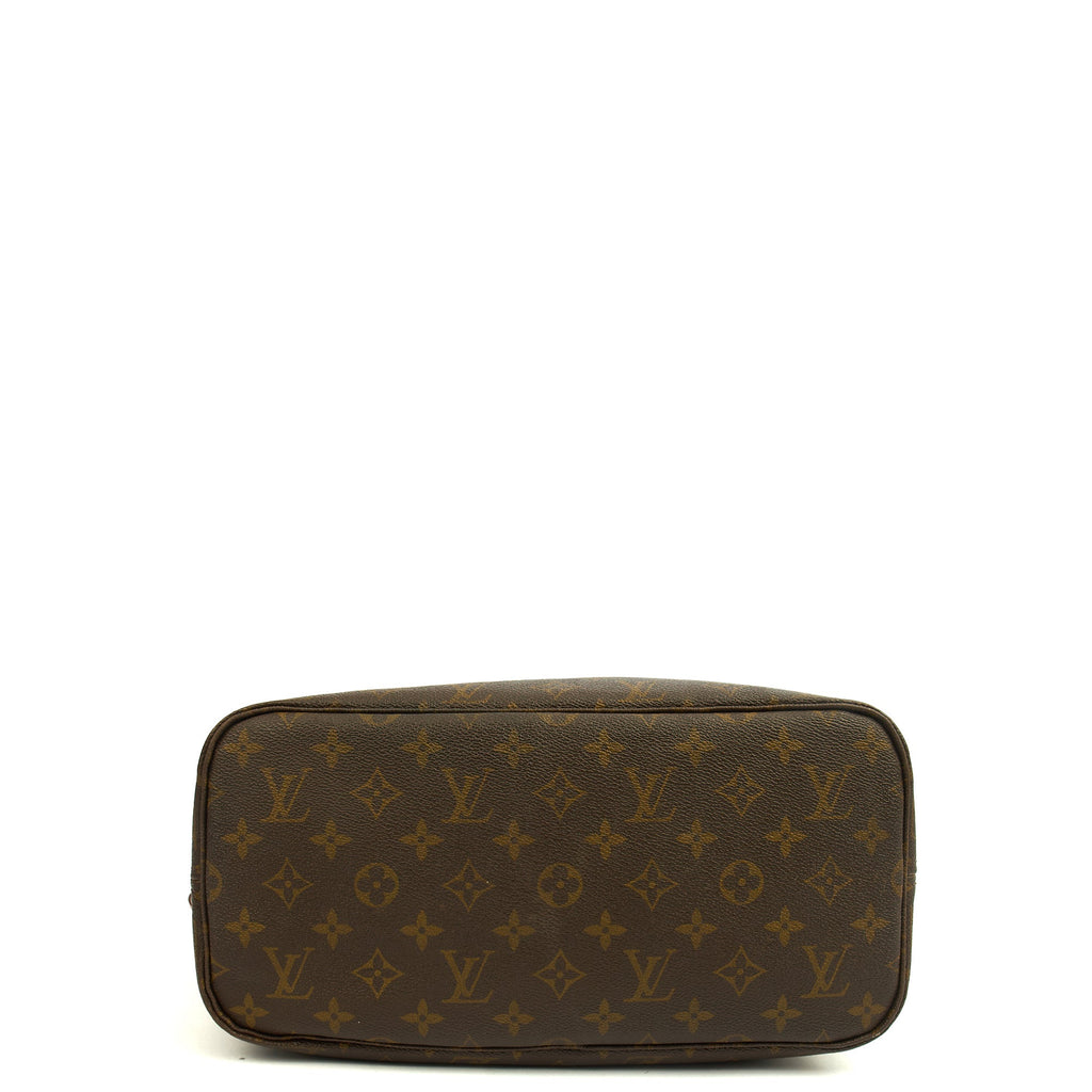 Louis Vuitton Tote Neverfull MM in Monogram, Canvas — Detail View