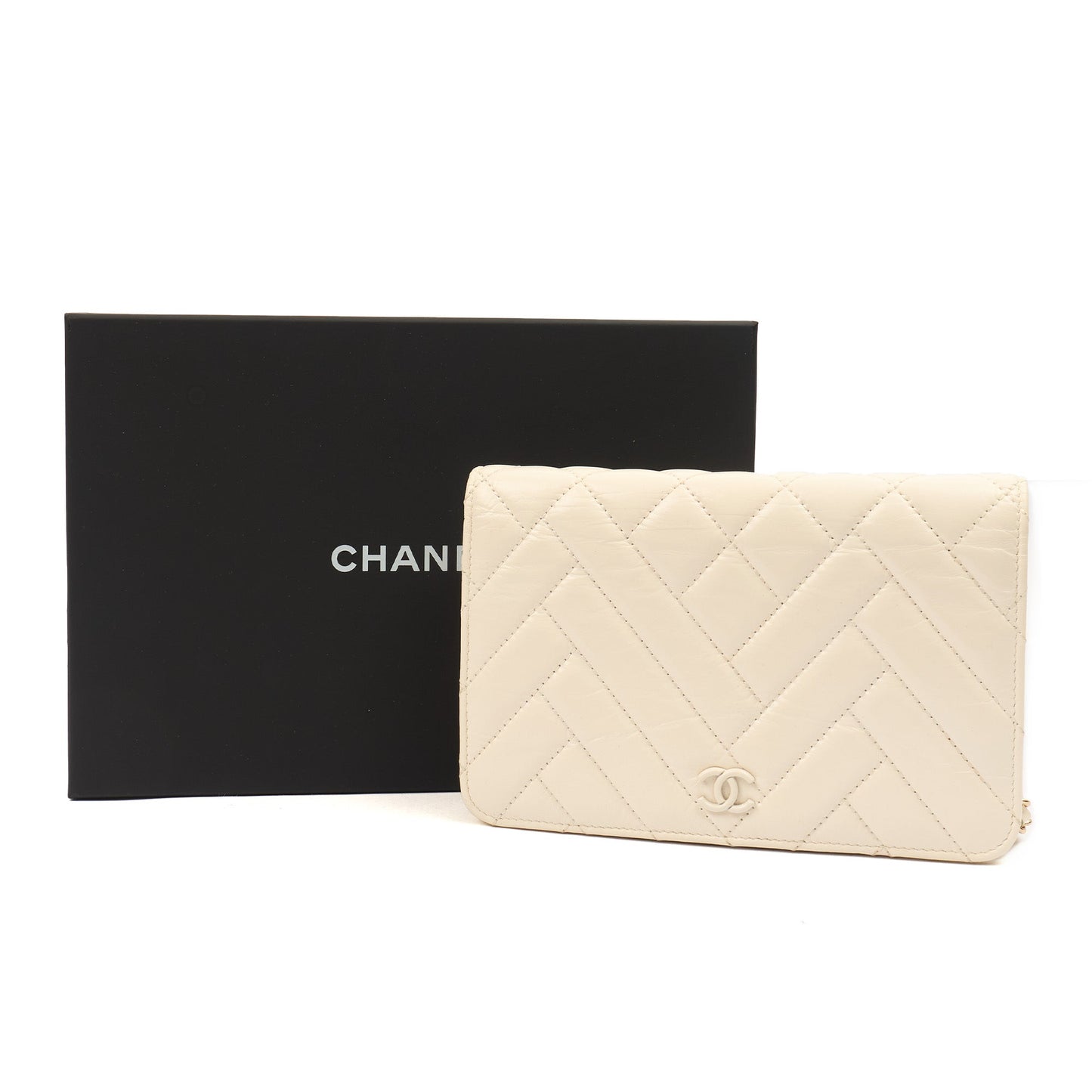 Chanel Cross Body Wallet on Chain in White, Crinkled Calfskin Leather — Side View