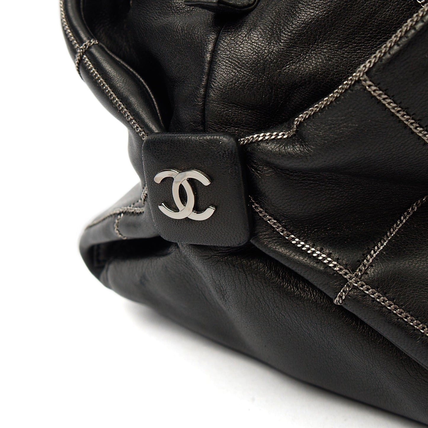 Chanel Shoulder Bag Bowler in Black, Lambskin Leather — Back View