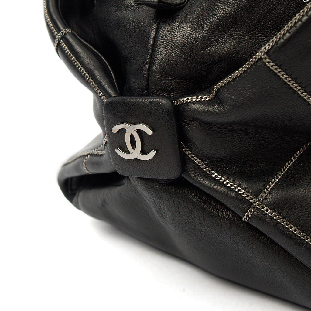 Chanel Shoulder Bag Bowler in Black, Lambskin Leather — Alternate View 11
