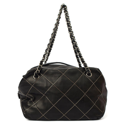 Chanel Shoulder Bag Bowler in Black, Lambskin Leather — Detail View