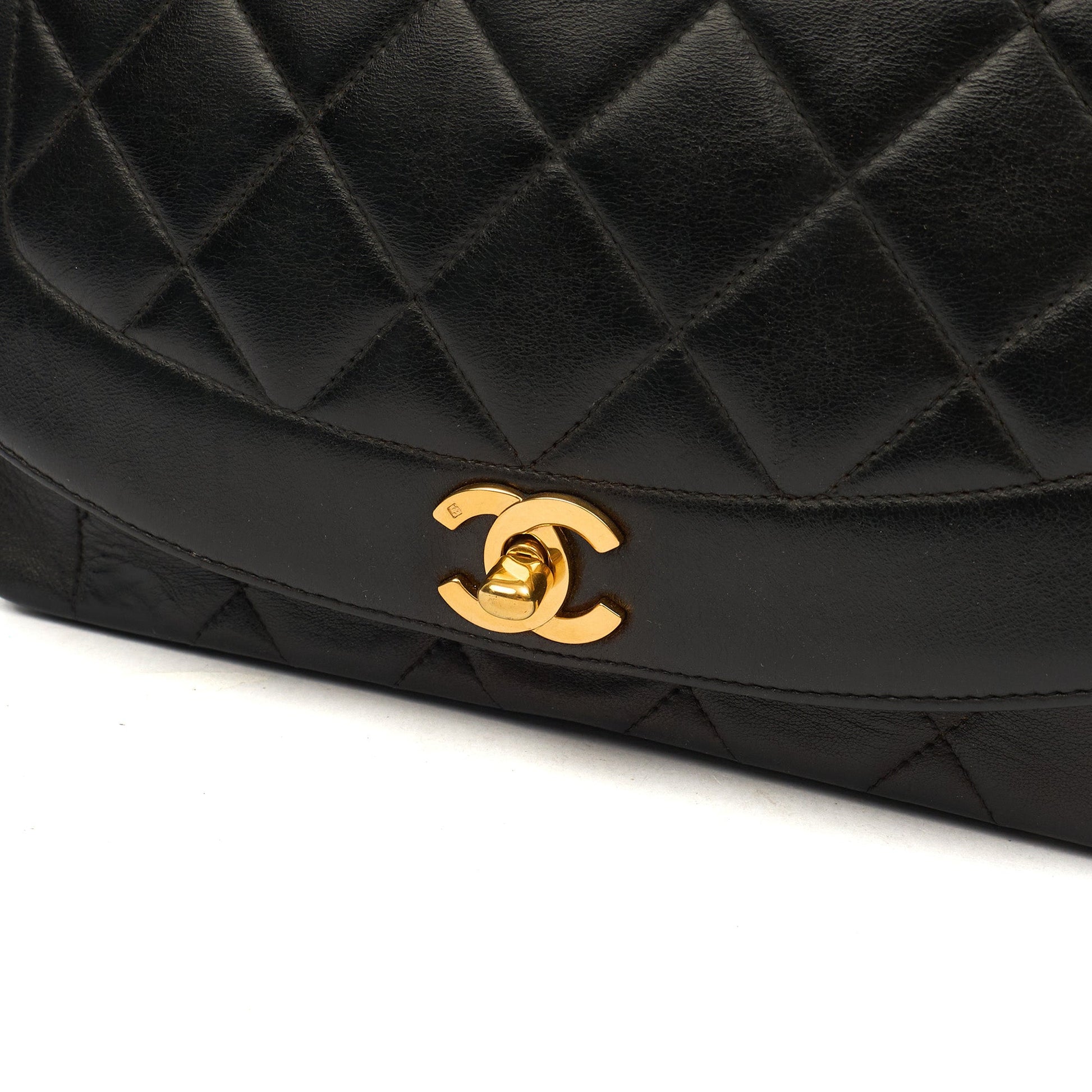 Chanel Shoulder Bag Diana - Medium in Black, Lambskin Leather — Side View