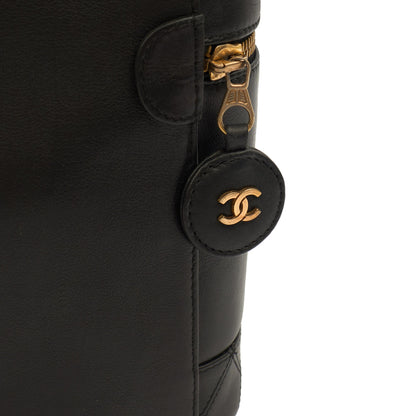 Chanel Cosmetic Bag Vanity Case in Black, Caviar Leather — Alternate View 10