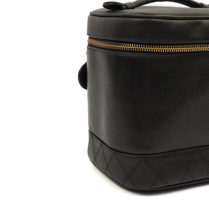 Chanel Cosmetic Bag Vanity Case in Black, Caviar Leather — Alternate View 7