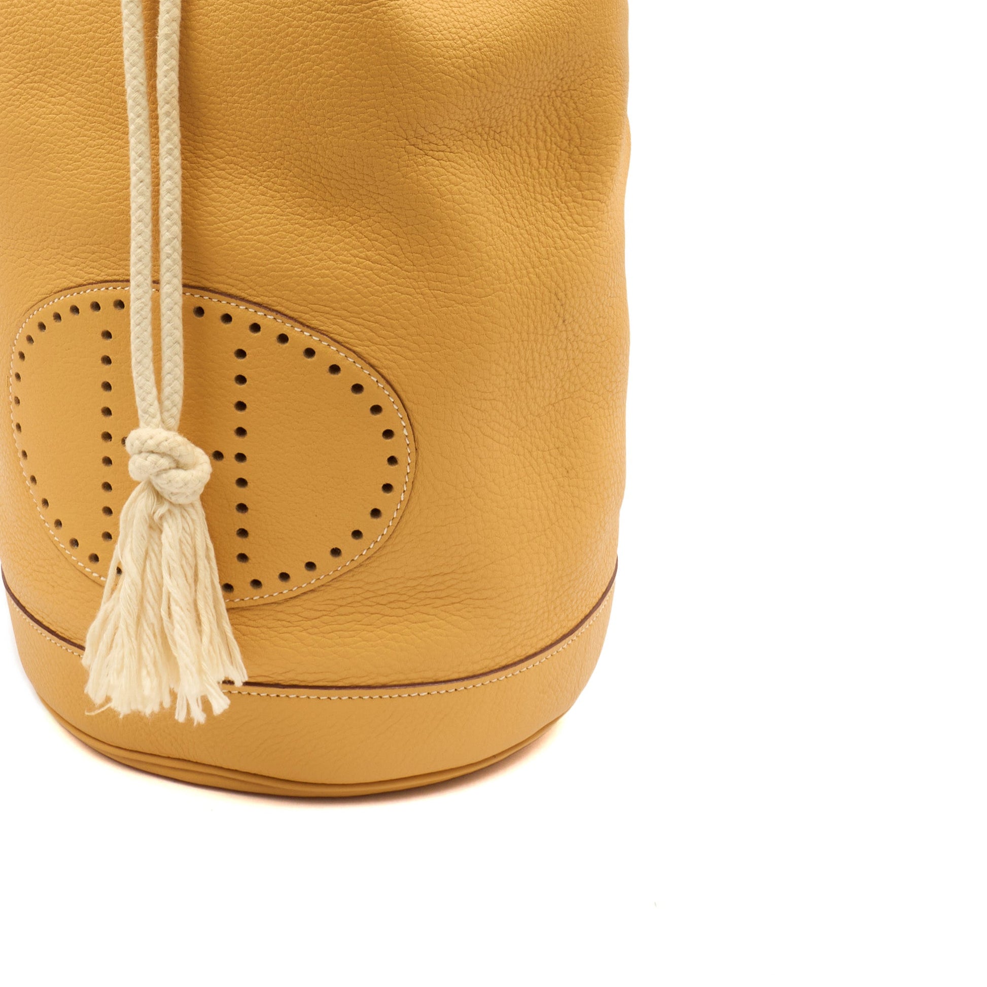 Hermes Vintage Shoulder Bag in Jaune Ambre, Togo Leather — Alternate View 15