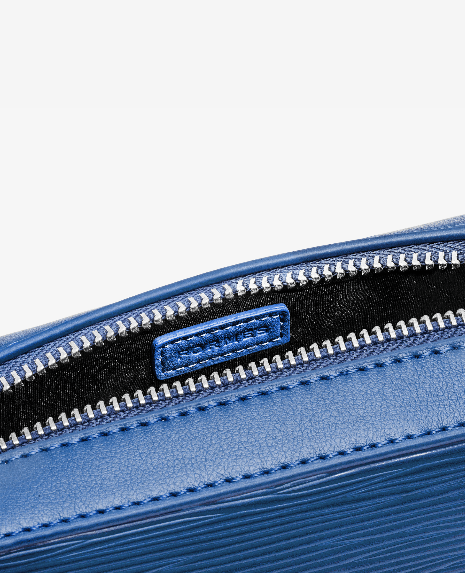 Formes Mini Adapt Ripple Mariana — Lifestyle View
