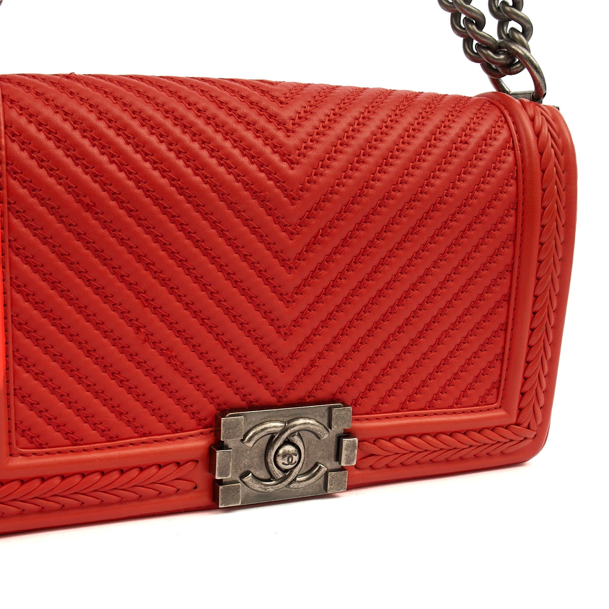 Chanel Cross Body Boy - Medium in Red, Calfskin Leather — Alternate View 18