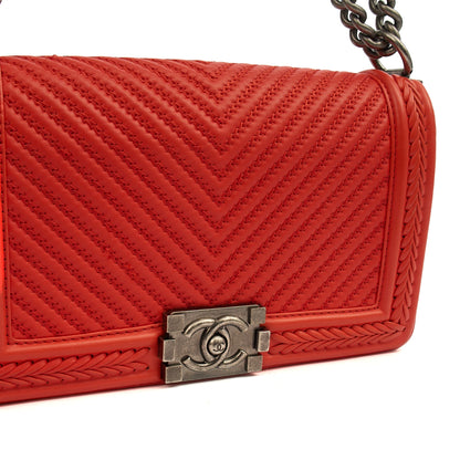 Chanel Cross Body Boy - Medium in Red, Calfskin Leather — Alternate View 18