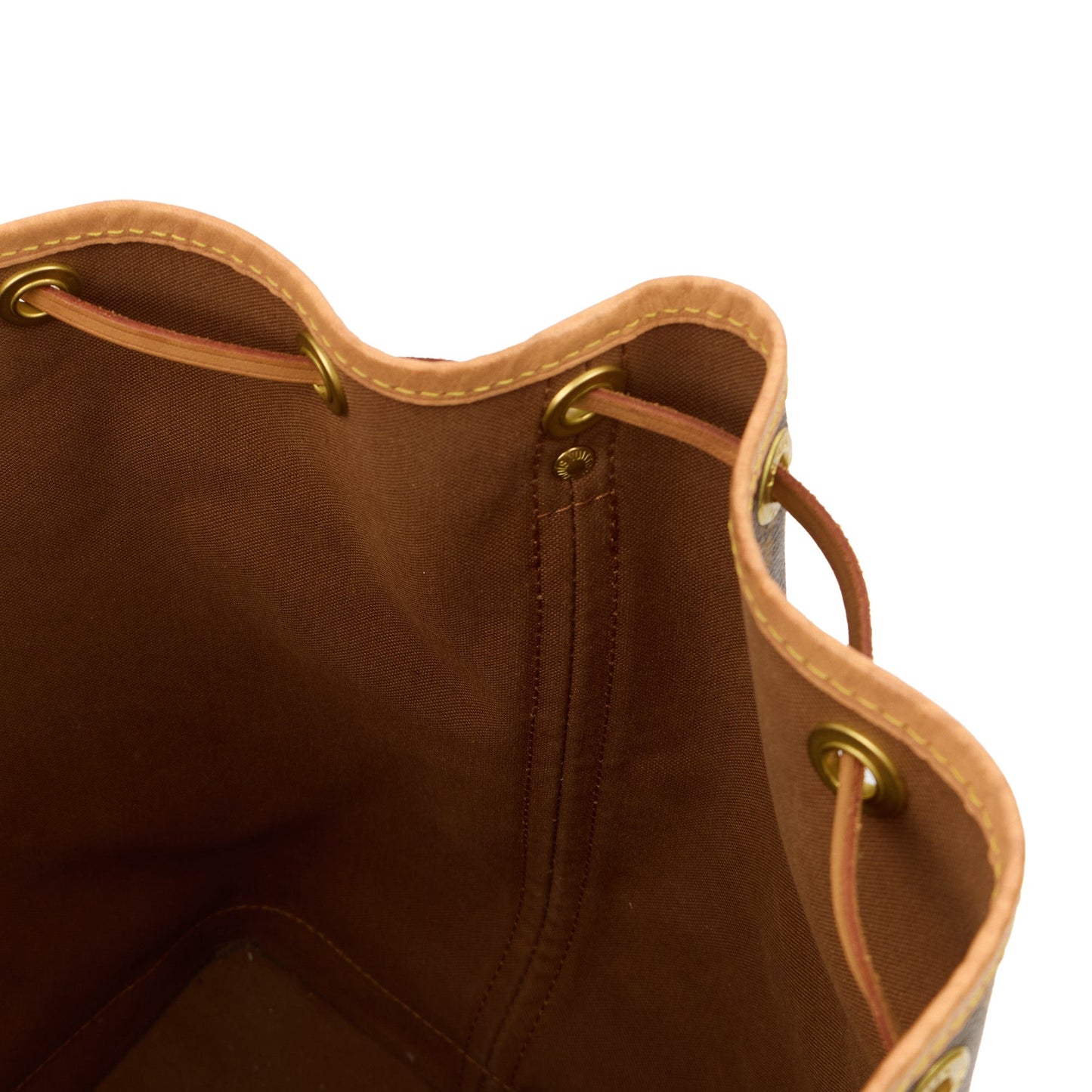 Louis Vuitton Shoulder Bag Noe in Monogram, Leather — Detail View