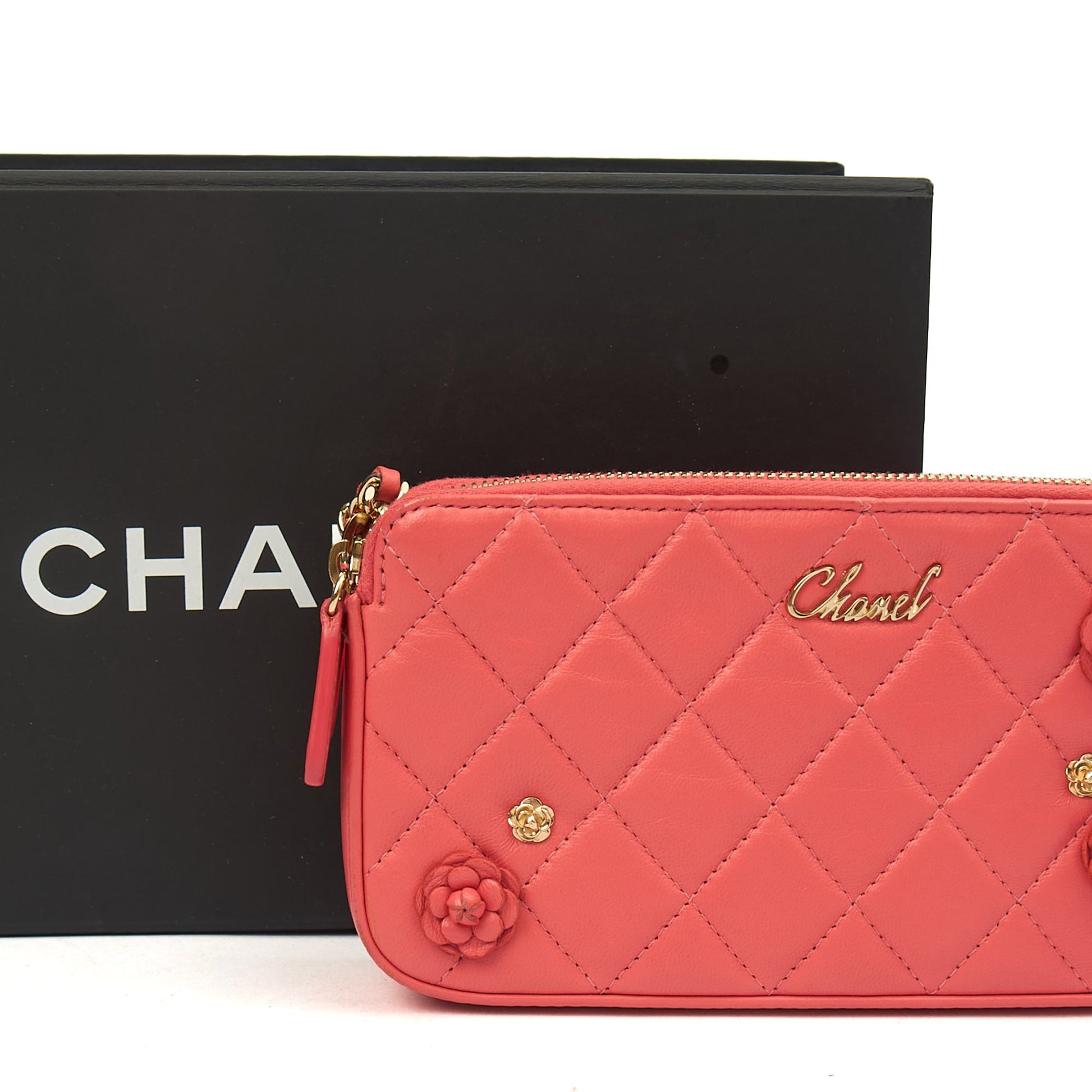 Chanel Cross Body Camellia - Wallet On Chain in Pink, Calfskin Leather — Lifestyle View
